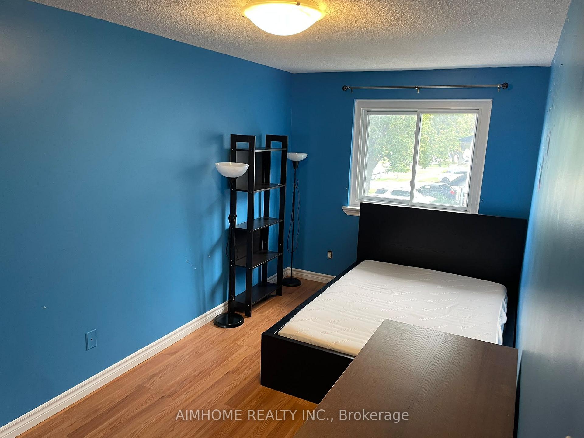 Photo 7 of 676 Balsam Crescent, Oshawa, Lakeview — HOMEH