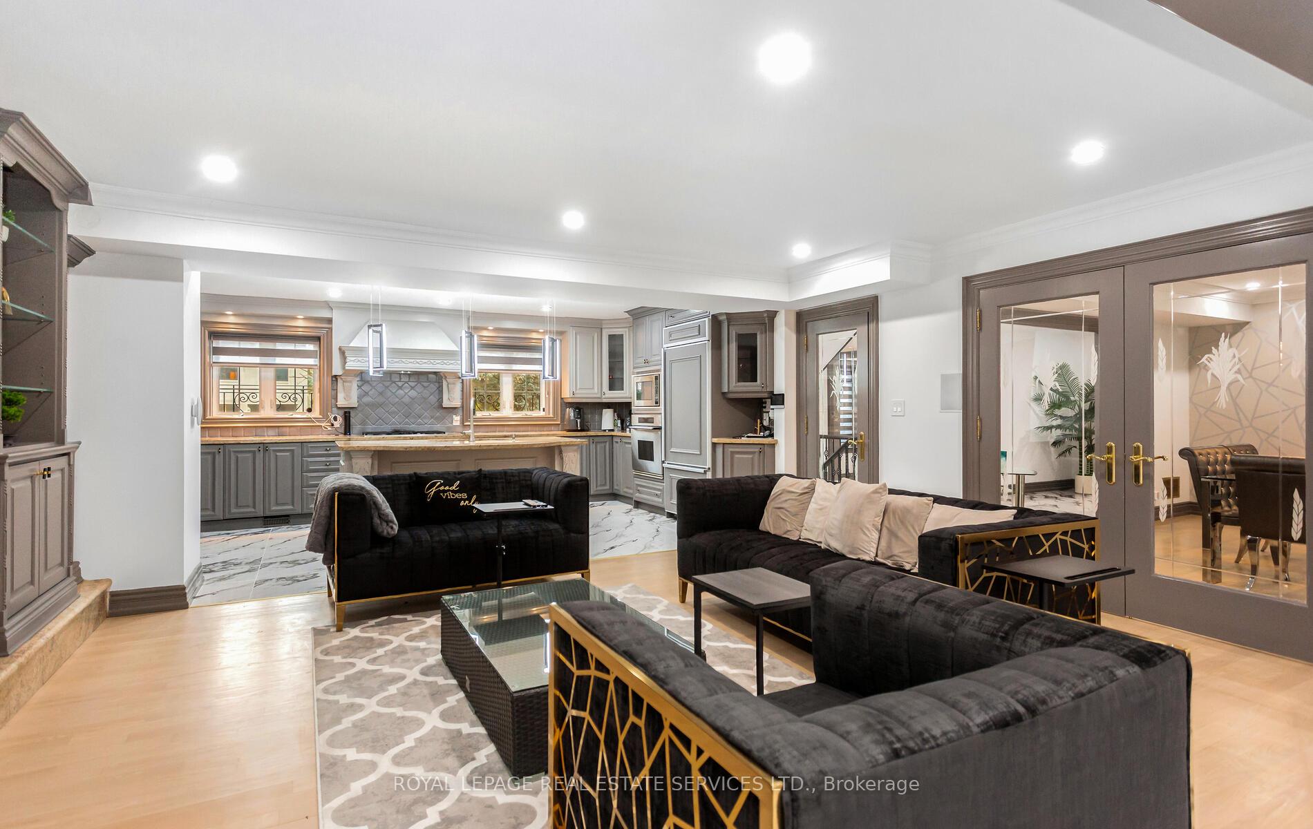 Photo 10 of 197 The Bridle Path, North York, Bridle Path-Sunnybrook-York Mills — HOMEH