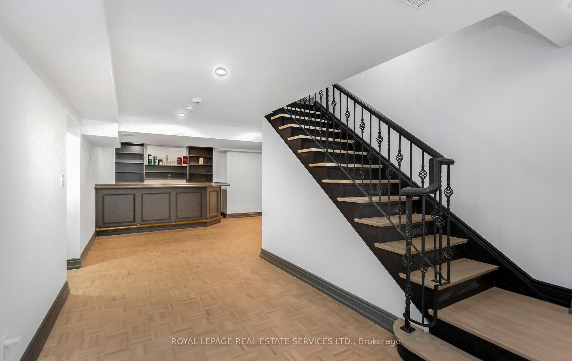 Photo 39 of 197 The Bridle Path, North York, Bridle Path-Sunnybrook-York Mills — HOMEH