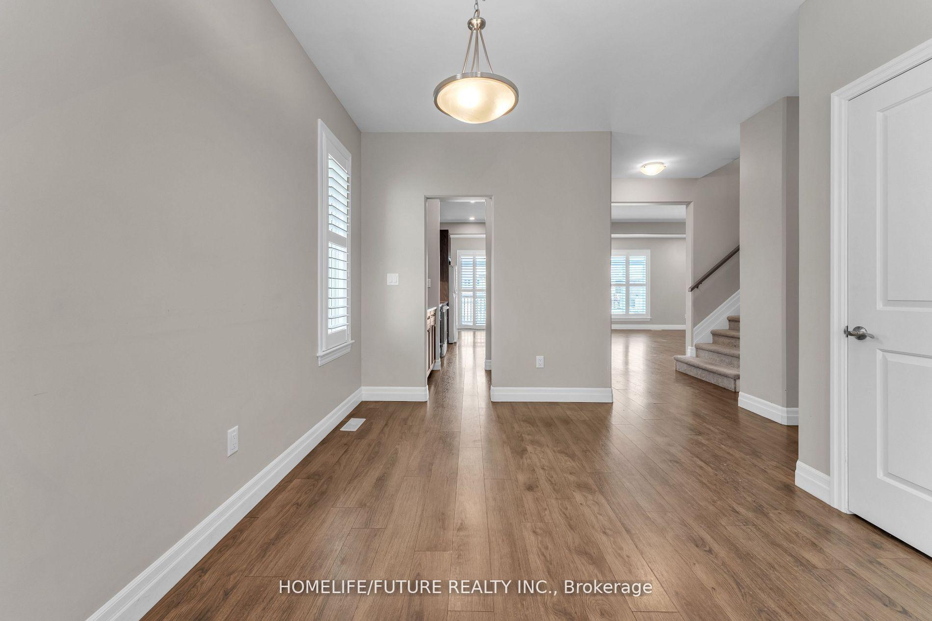 Photo 2 of 1508 Berkshire Drive, Kingston, City Northwest — HOMEH