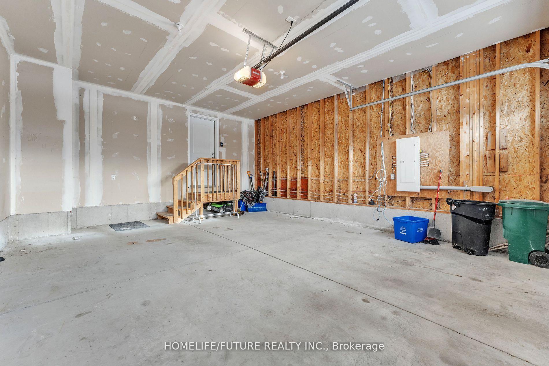 Photo 24 of 1508 Berkshire Drive, Kingston, City Northwest — HOMEH