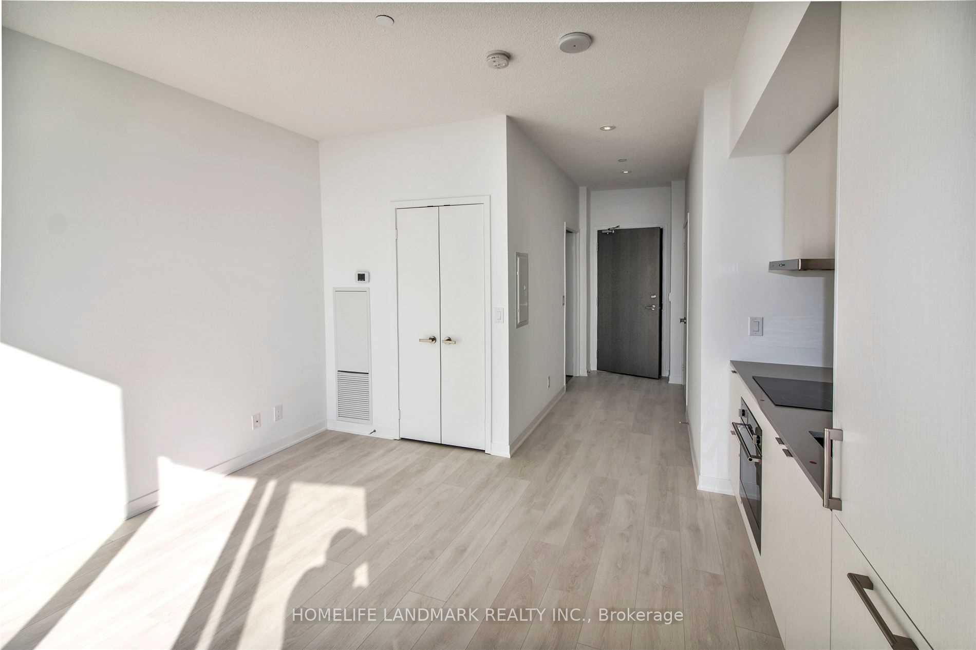 Photo 8 of Unit 4908, 100 Harbour Street, Toronto, Waterfront Communities — HOMEH