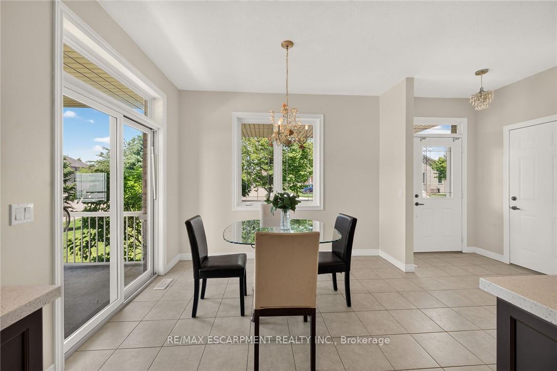 Photo 8 of 14 Ecker Lane, Hamilton, Binbrook — HOMEH
