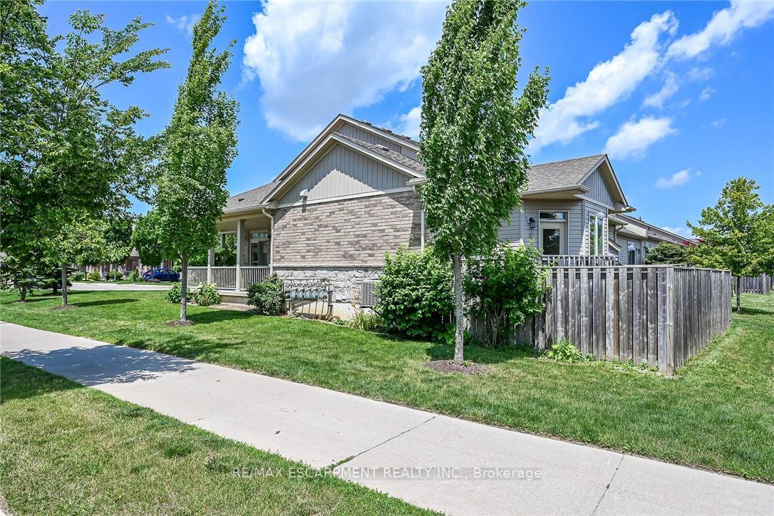 Photo 46 of 14 Ecker Lane, Hamilton, Binbrook — HOMEH