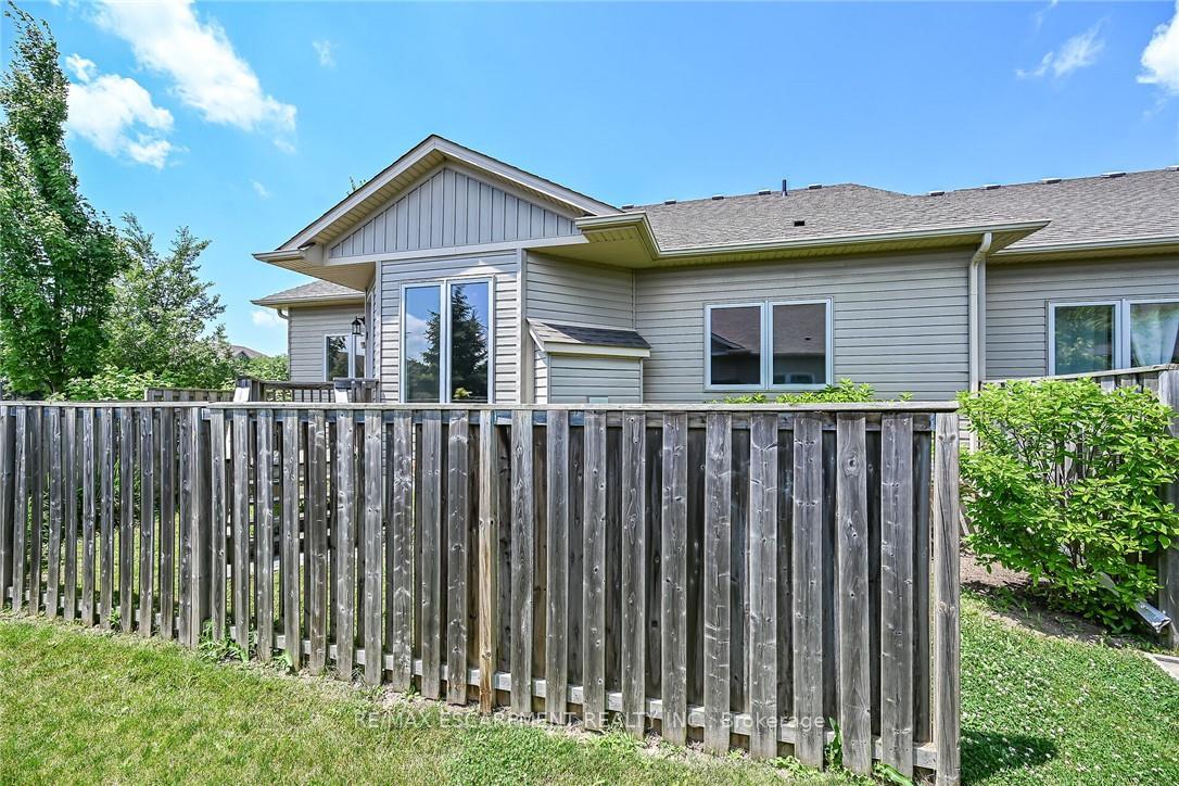 Photo 48 of 14 Ecker Lane, Hamilton, Binbrook — HOMEH