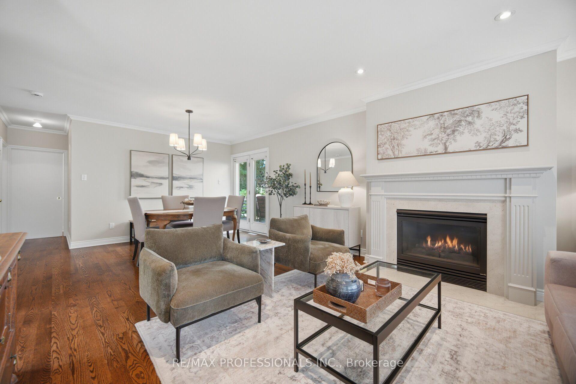 Photo 4 of 8 Beaverbrook Avenue, Etobicoke, Princess-Rosethorn — HOMEH