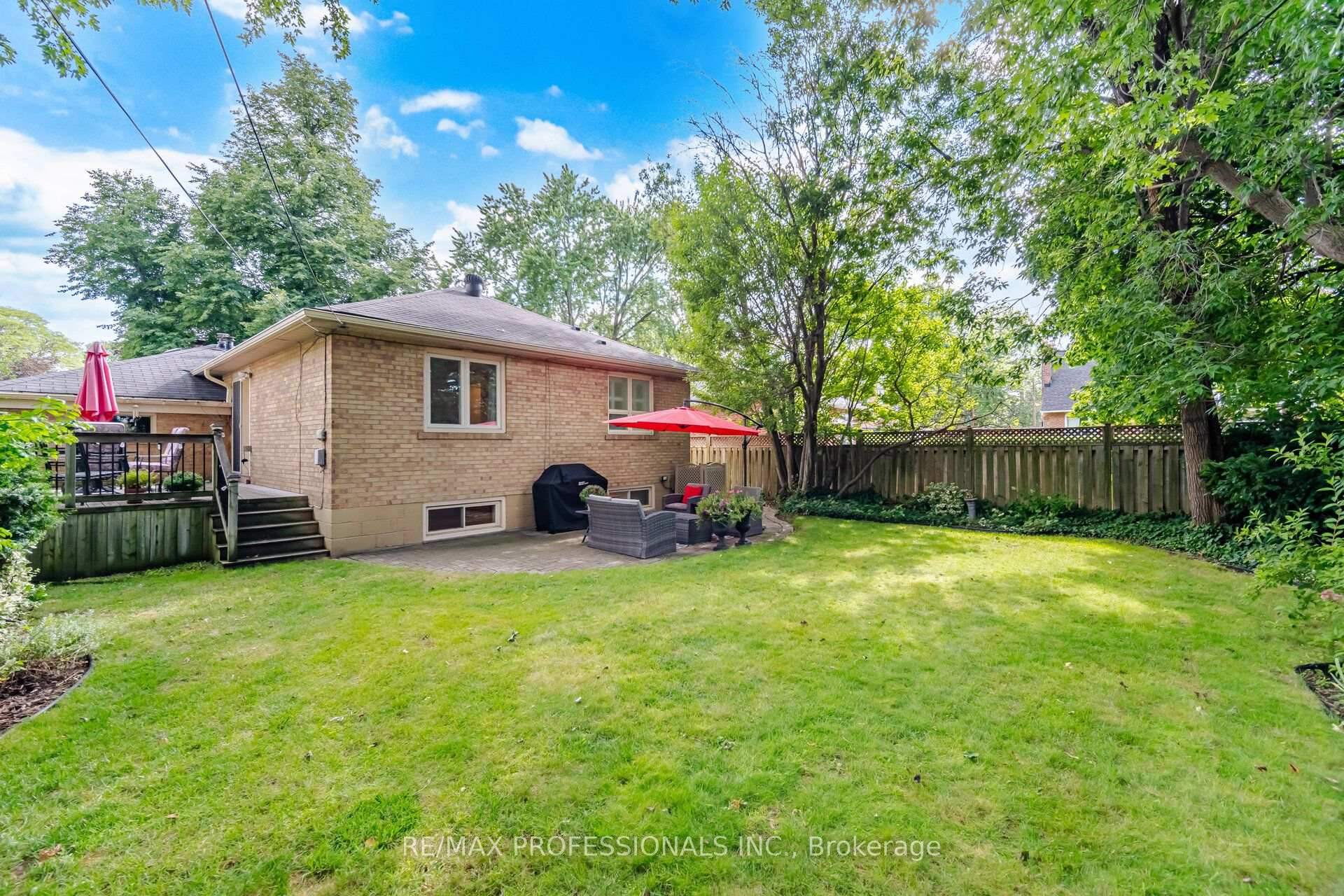Photo 43 of 8 Beaverbrook Avenue, Etobicoke, Princess-Rosethorn — HOMEH