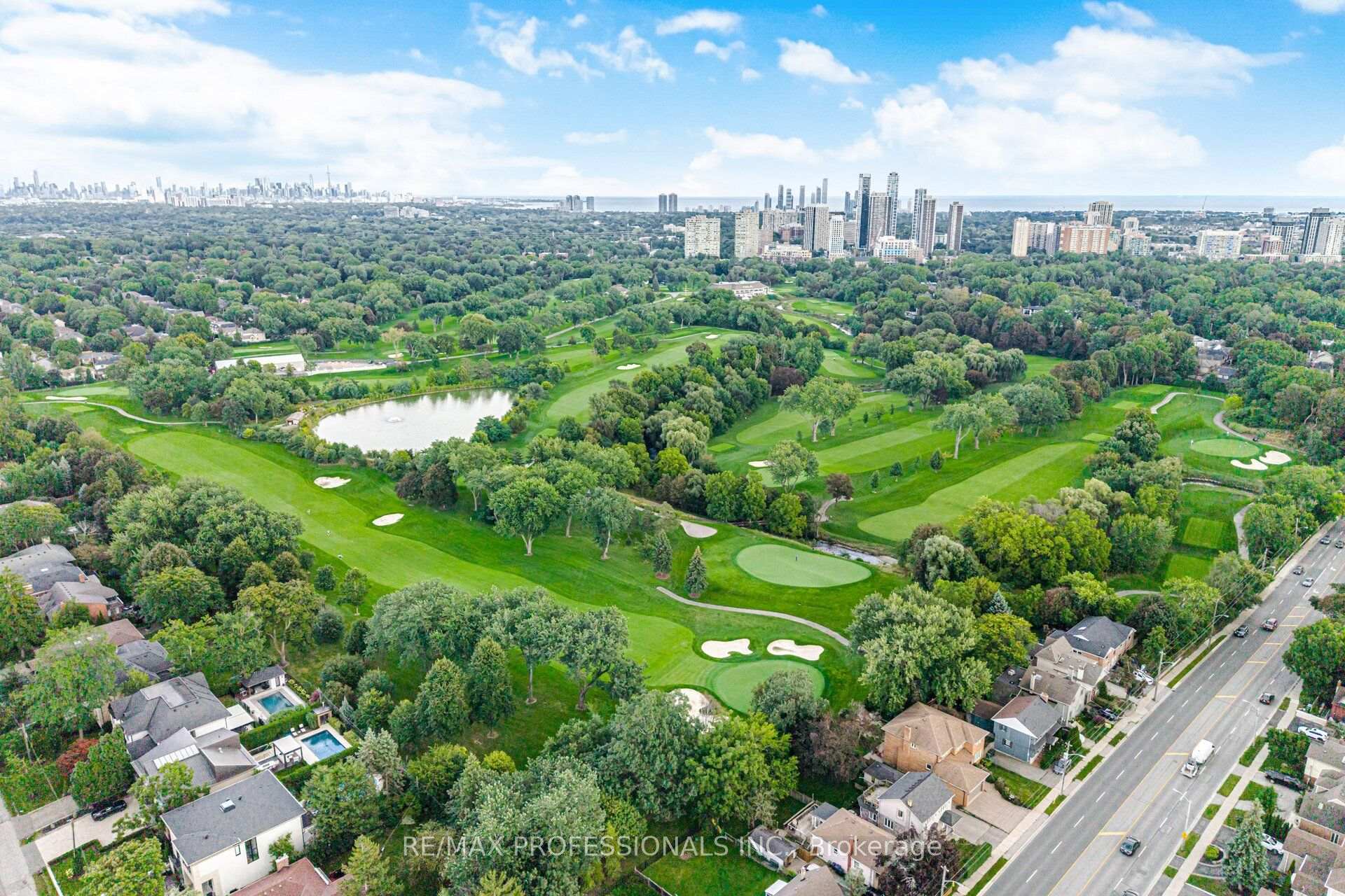 Photo 49 of 8 Beaverbrook Avenue, Etobicoke, Princess-Rosethorn — HOMEH