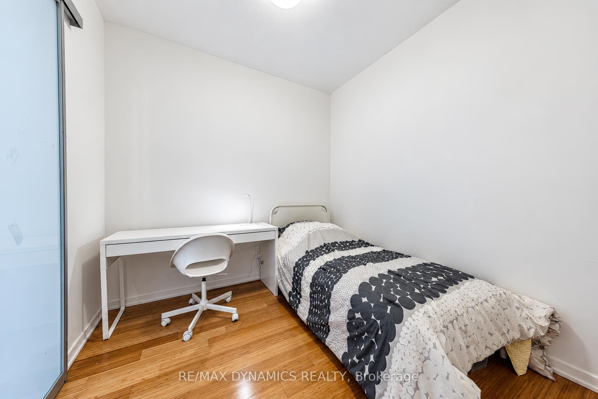 Photo 10 of Unit 1202, 103 The Queens Way, Toronto, High Park-Swansea — HOMEH