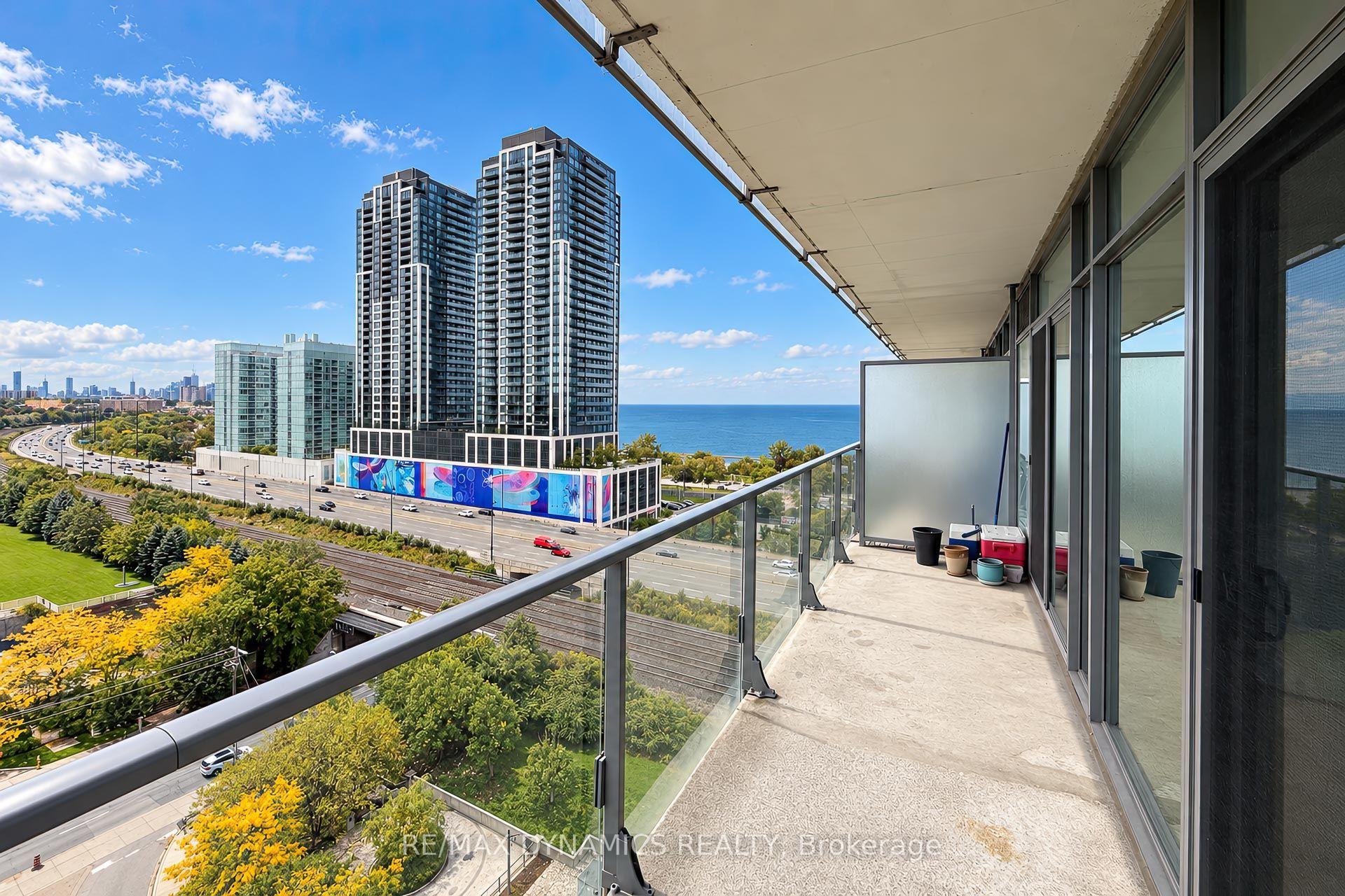 Photo 15 of Unit 1202, 103 The Queens Way, Toronto, High Park-Swansea — HOMEH