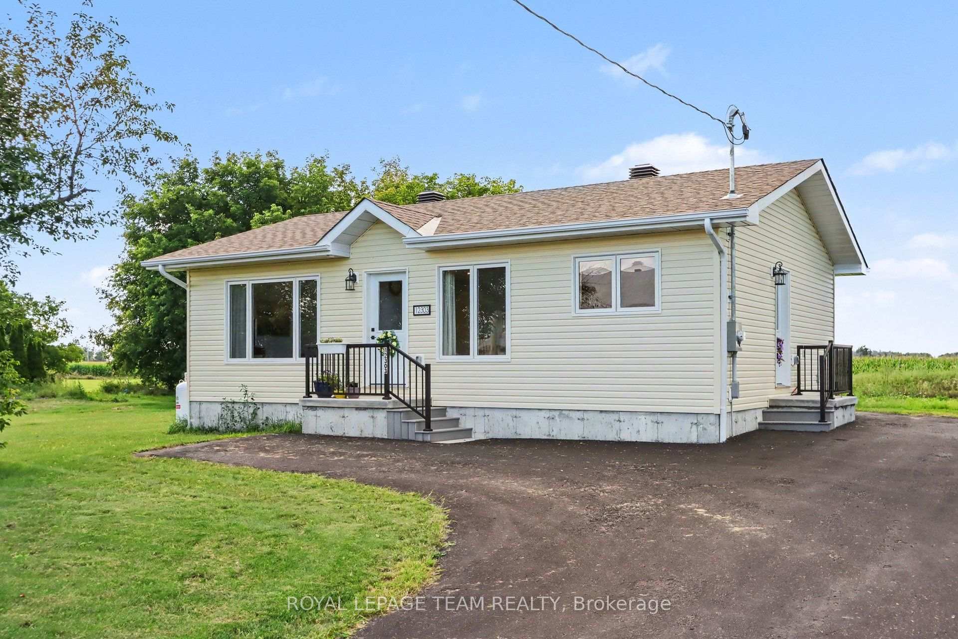 Photo 2 of 12303 County 5 Road, North Dundas, North Dundas (Winchester) Twp — HOMEH