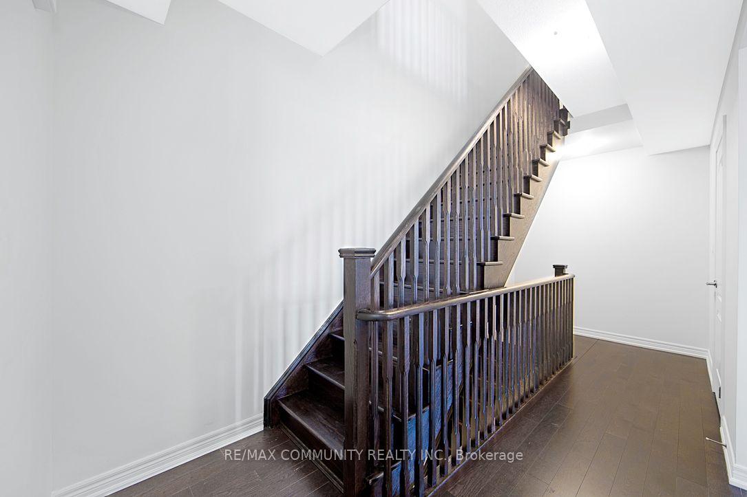 Photo 10 of Unit B, 101 Luzon Avenue, Markham, Box Grove — HOMEH