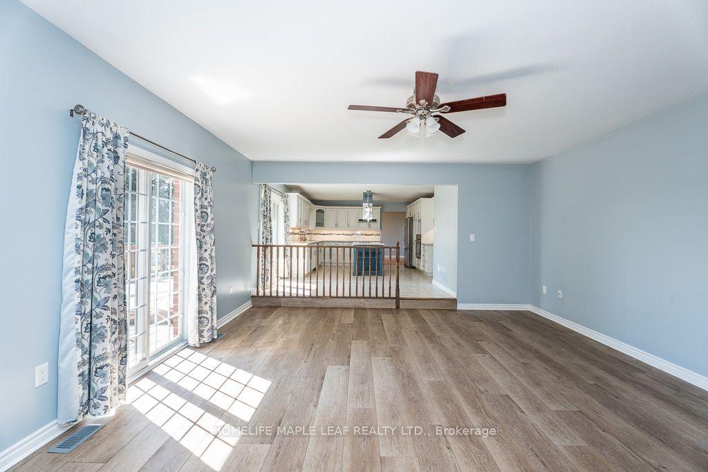 Photo 13 of 3501 Mccarthy Drive, Clearview, New Lowell — HOMEH