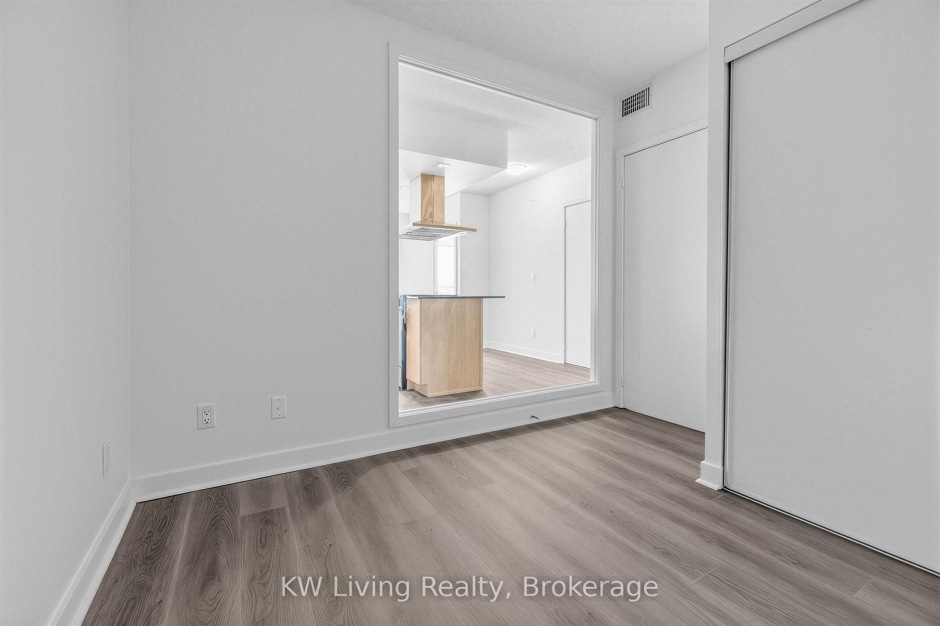 Photo 17 of Unit 819, 120 Dallimore Circle, North York, Banbury-Don Mills — HOMEH