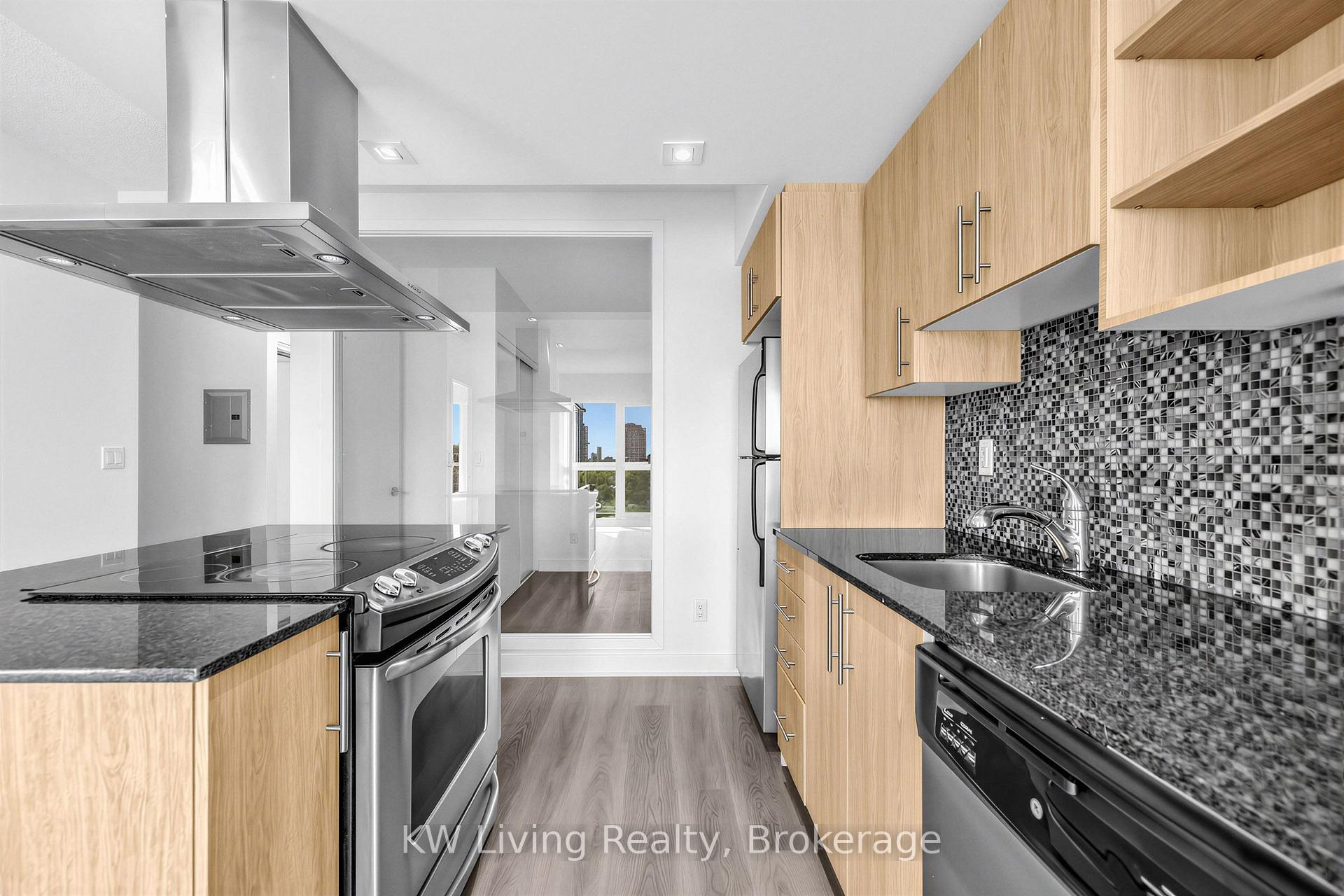 Photo 25 of Unit 819, 120 Dallimore Circle, North York, Banbury-Don Mills — HOMEH
