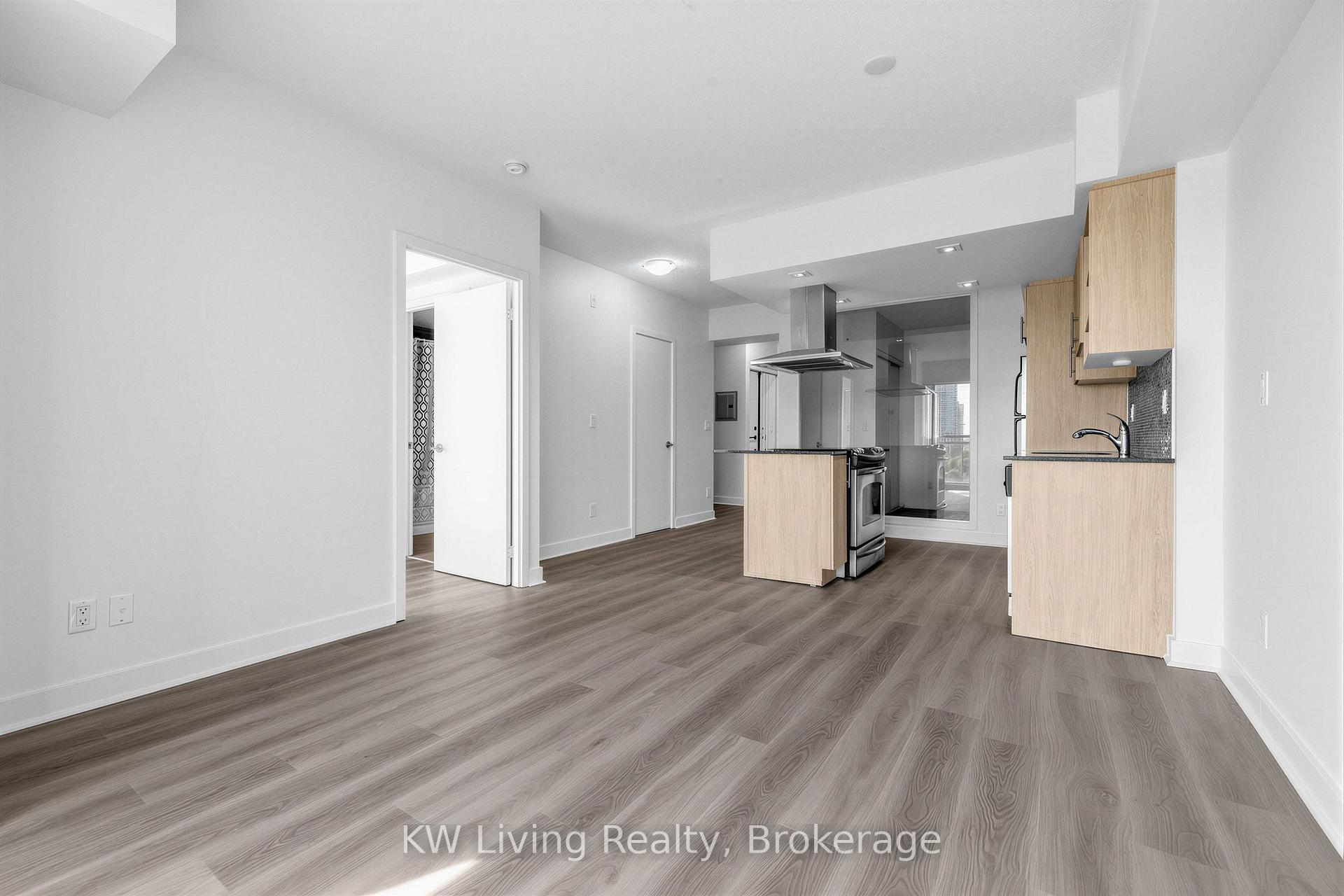 Photo 31 of Unit 819, 120 Dallimore Circle, North York, Banbury-Don Mills — HOMEH
