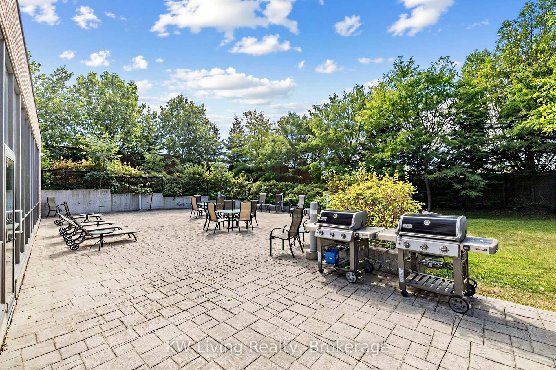 Photo 54 of Unit 819, 120 Dallimore Circle, North York, Banbury-Don Mills — HOMEH