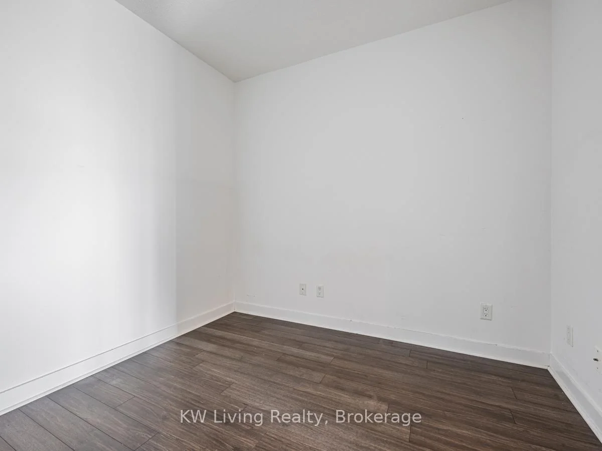 Photo 12 of Unit 819, 120 Dallimore Circle, North York, Banbury-Don Mills — HOMEH