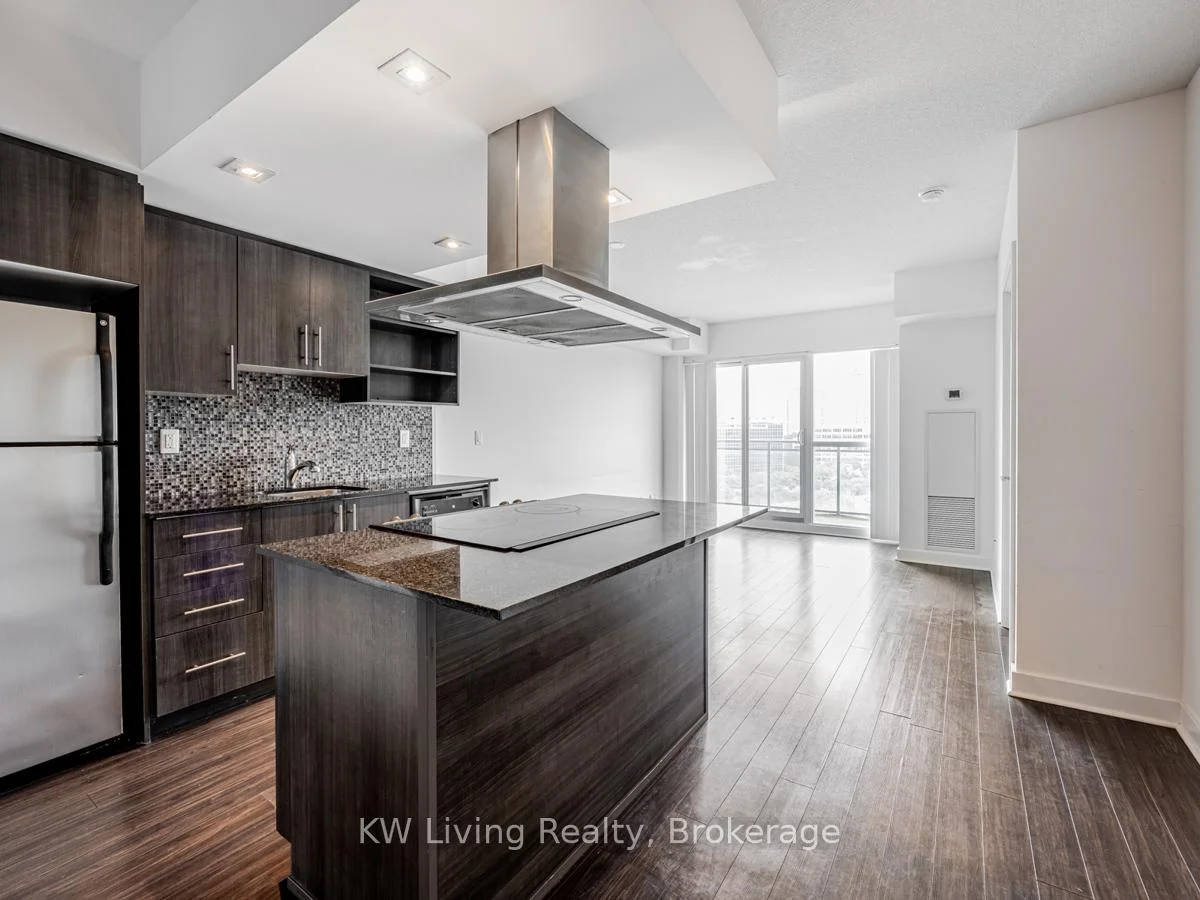 Photo 16 of Unit 819, 120 Dallimore Circle, North York, Banbury-Don Mills — HOMEH