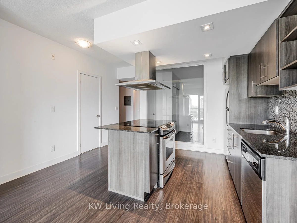 Photo 24 of Unit 819, 120 Dallimore Circle, North York, Banbury-Don Mills — HOMEH
