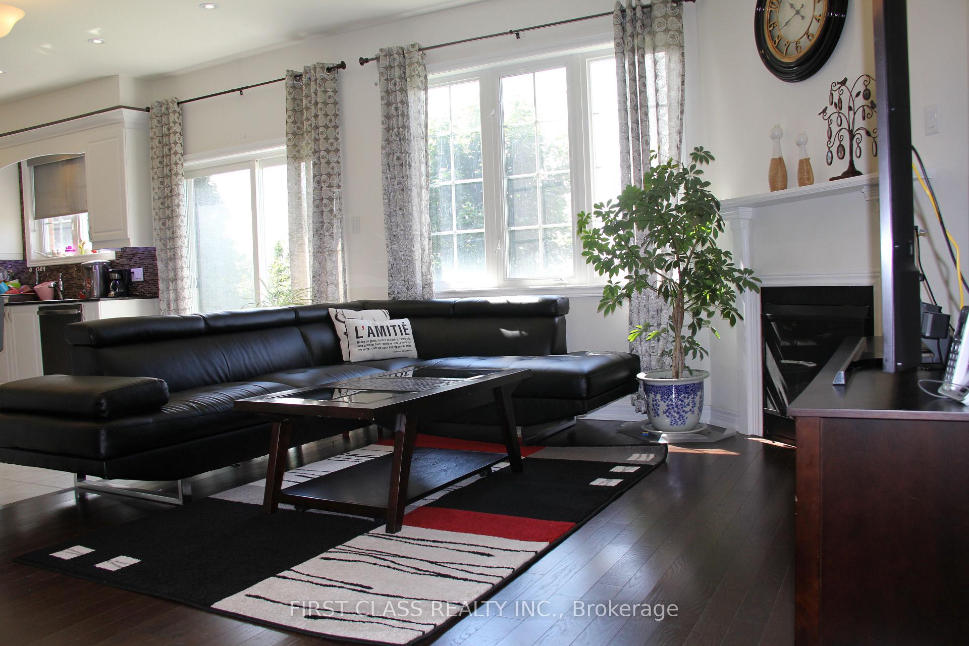 Photo 3 of 69 Promenade Drive, Whitby, Taunton North — HOMEH