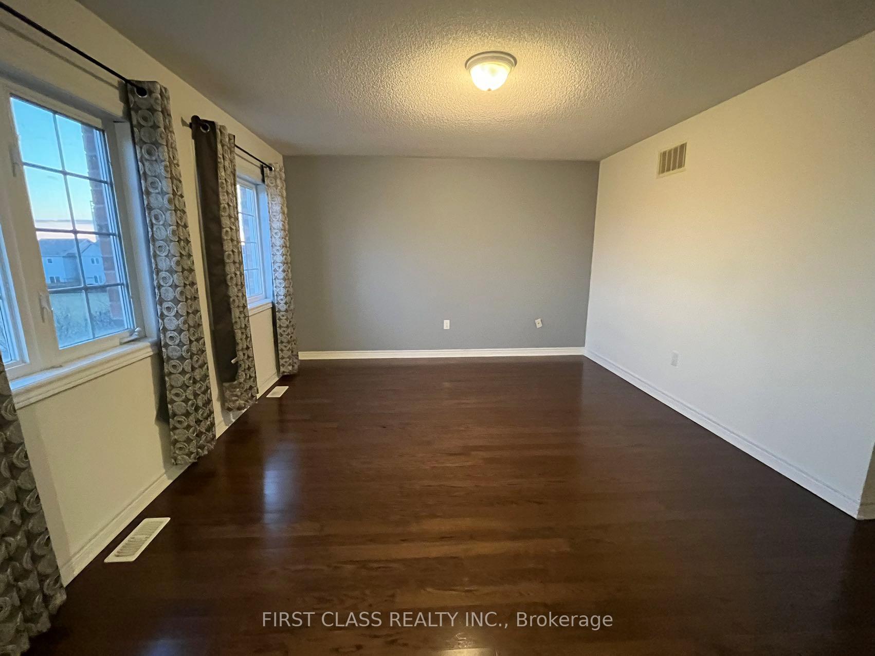 Photo 13 of 69 Promenade Drive, Whitby, Taunton North — HOMEH