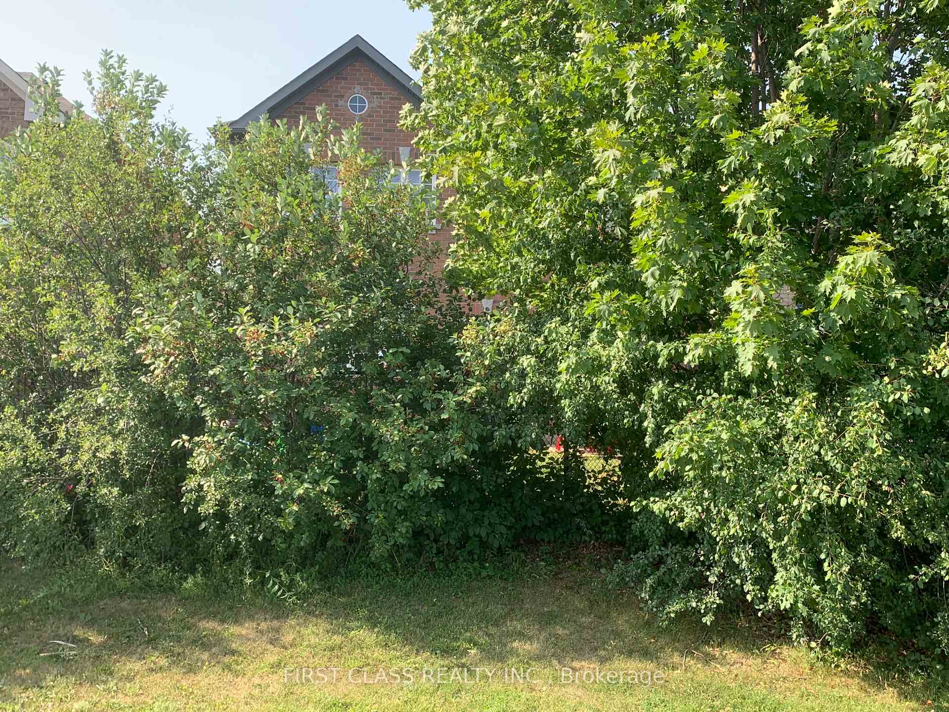 Photo 17 of 69 Promenade Drive, Whitby, Taunton North — HOMEH
