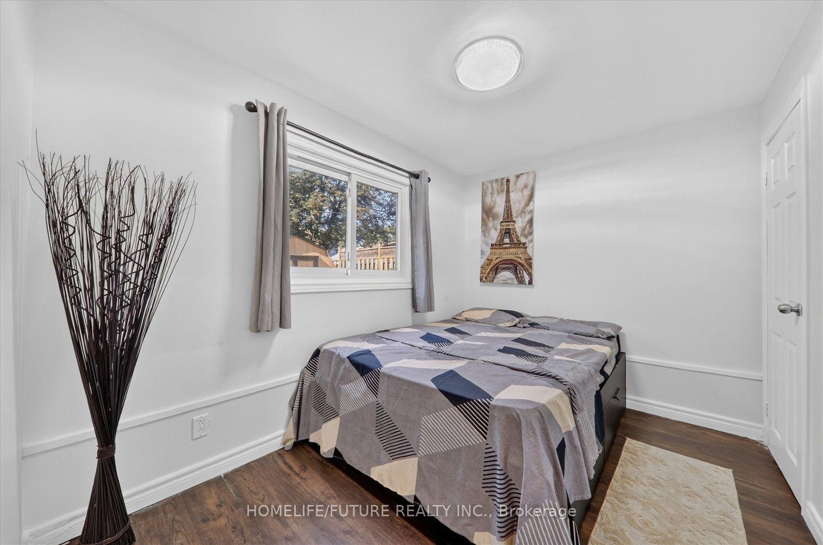 Photo 12 of 163 Labrador Drive, Oshawa, Donevan — HOMEH