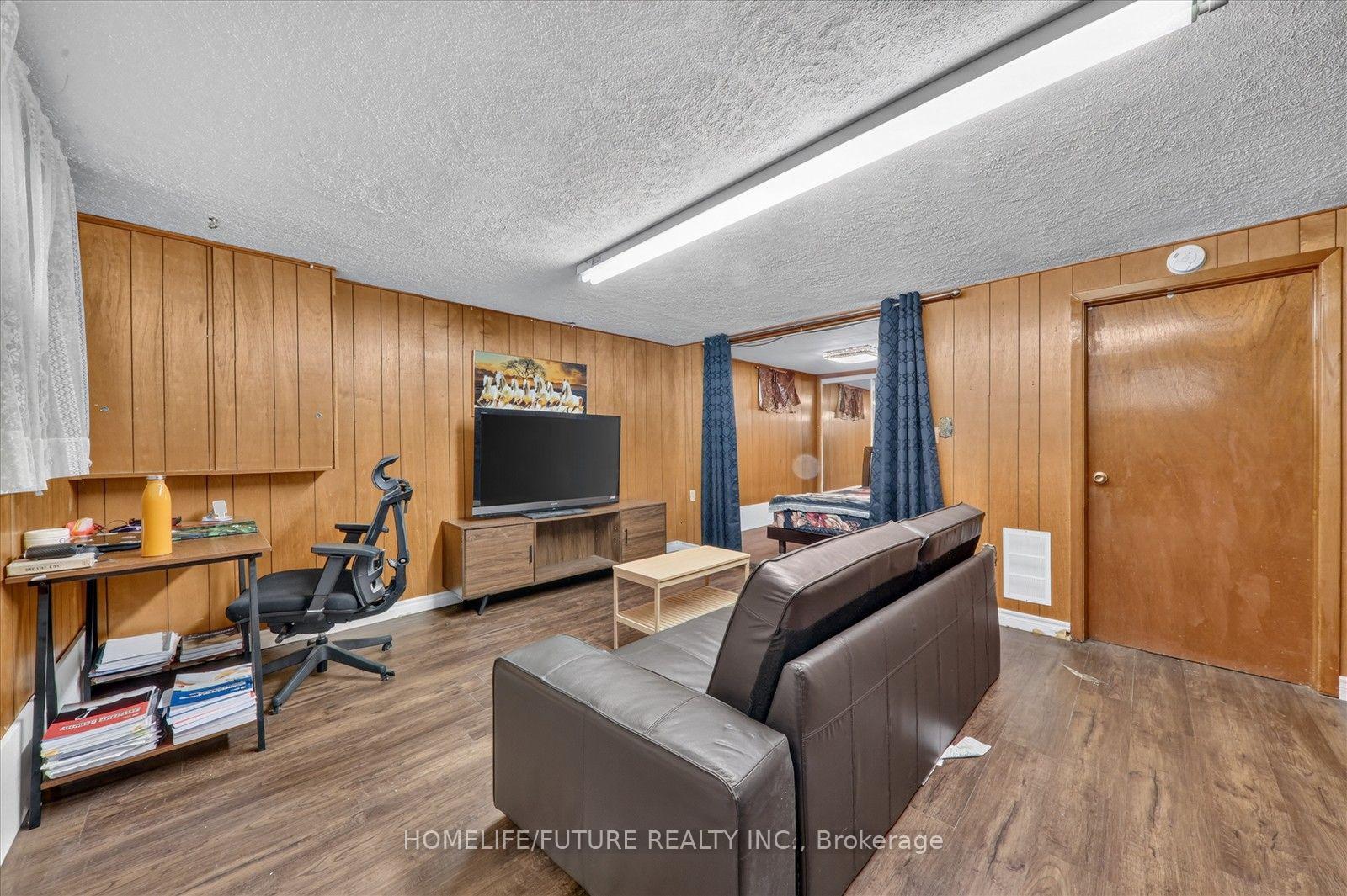 Photo 25 of 163 Labrador Drive, Oshawa, Donevan — HOMEH