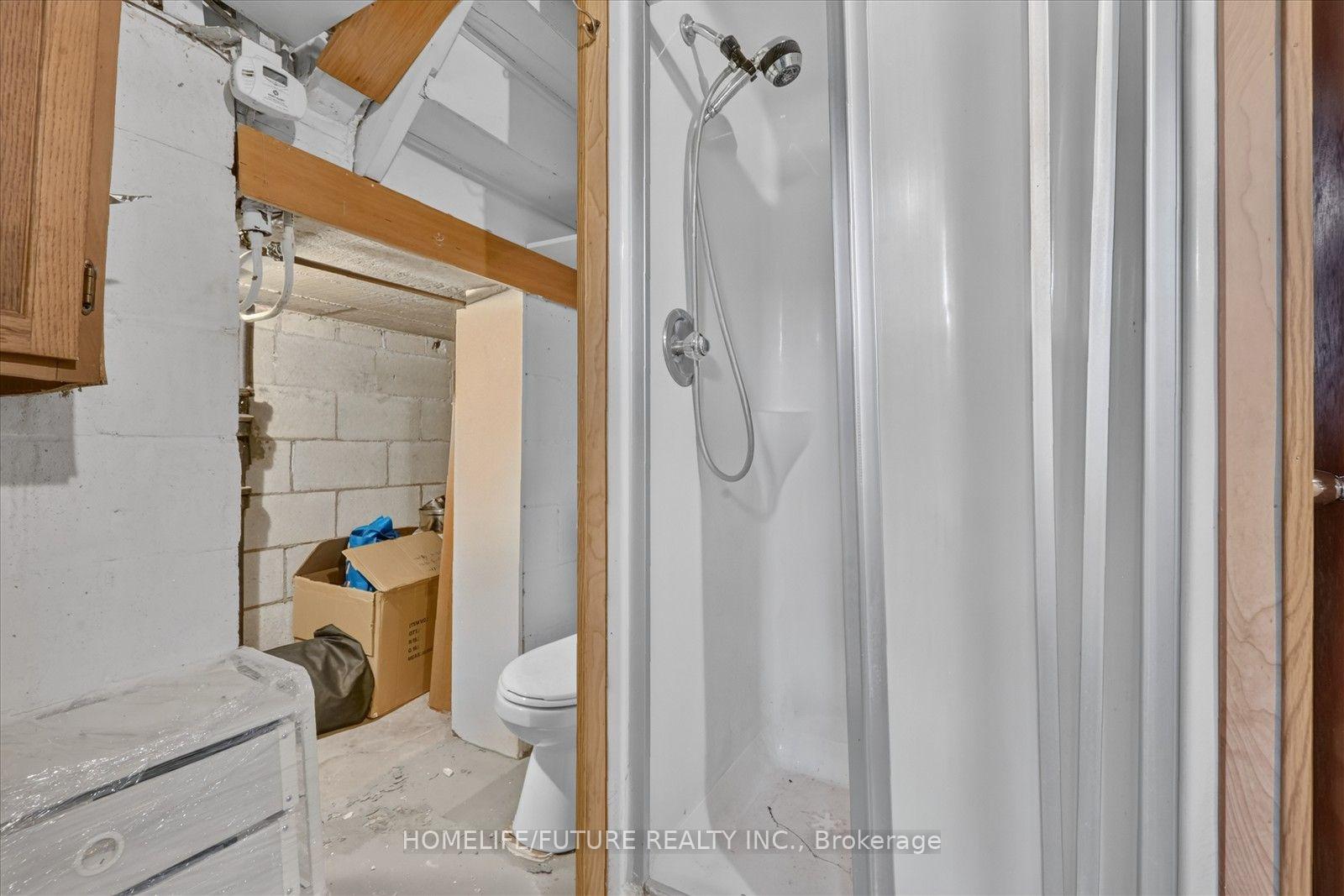 Photo 26 of 163 Labrador Drive, Oshawa, Donevan — HOMEH