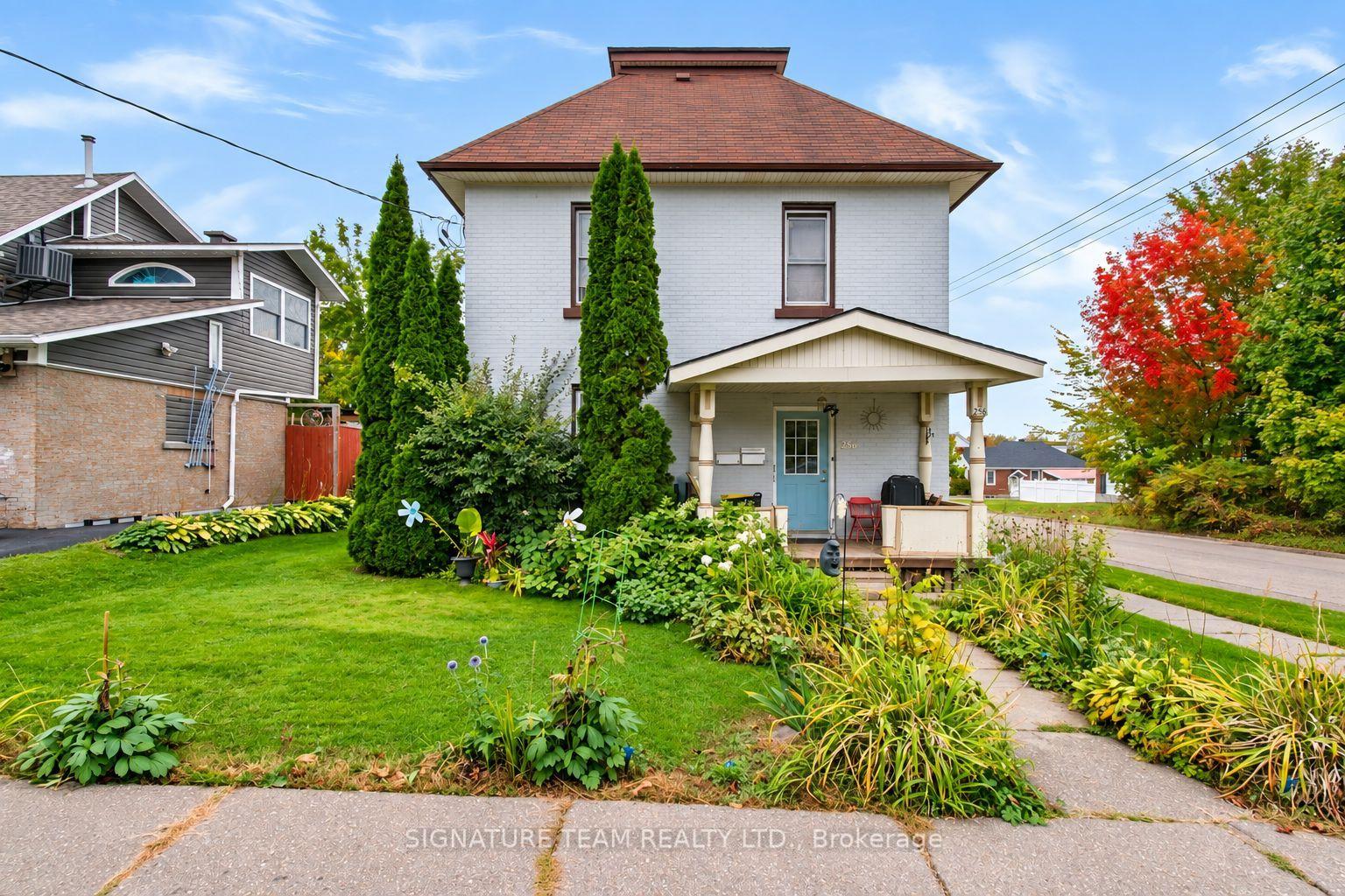 Photo of 256 Maple Avenue