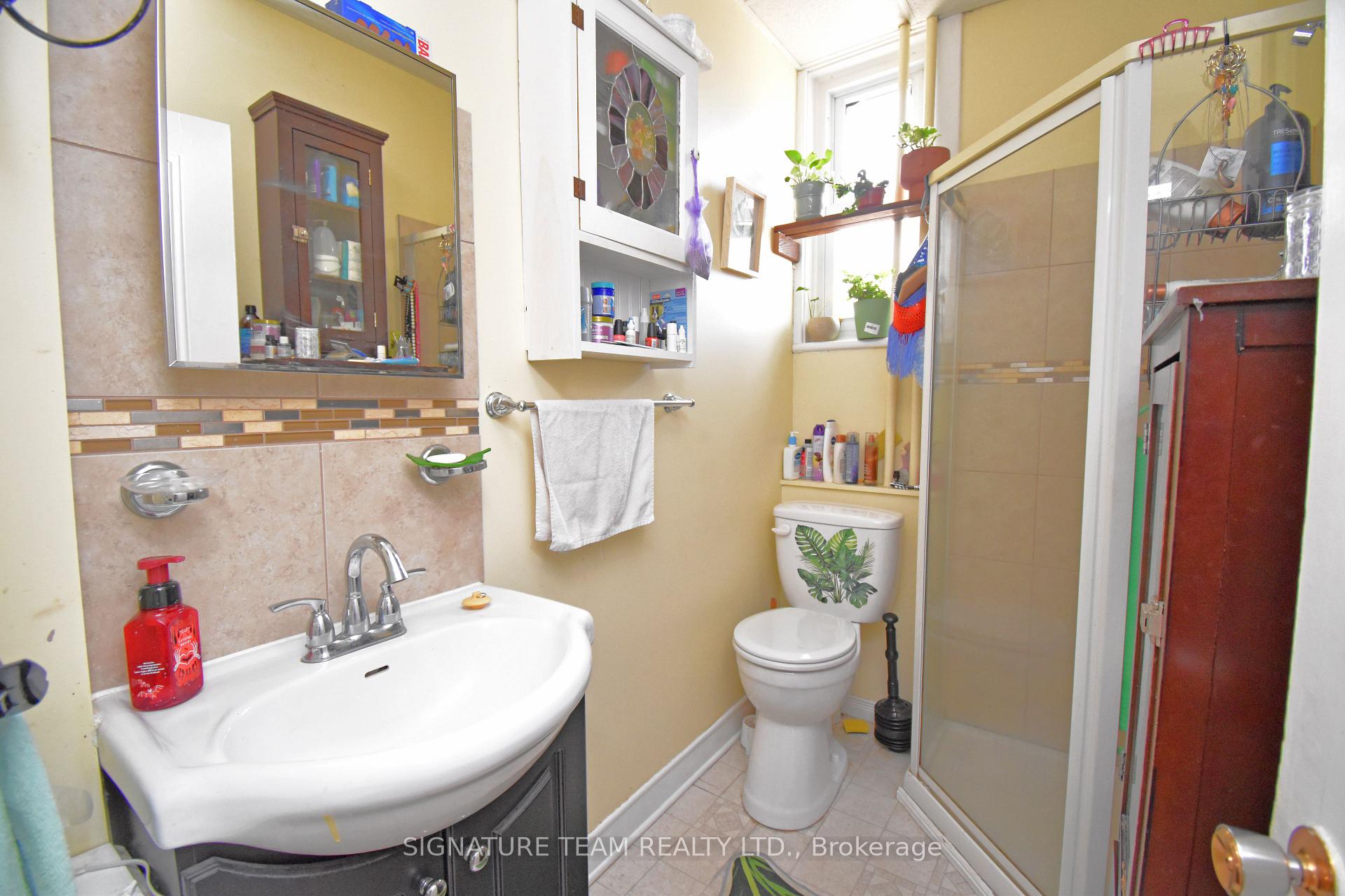 Photo 11 of 256 Maple Avenue, Pembroke, Pembroke — HOMEH