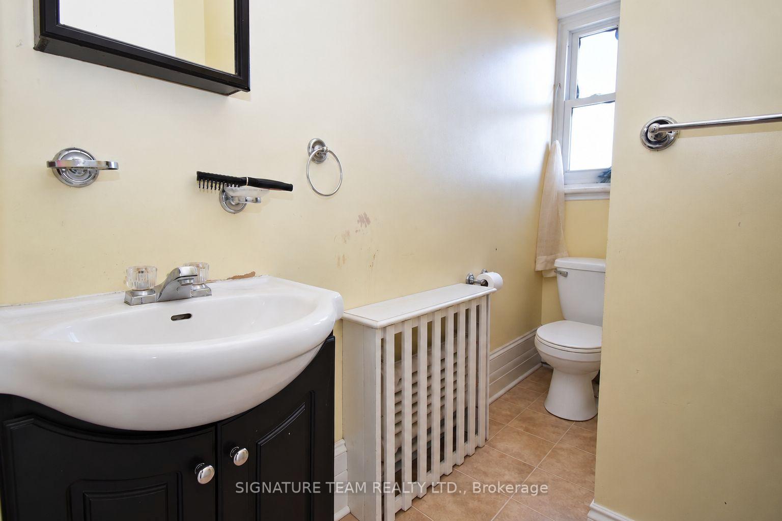 Photo 13 of 256 Maple Avenue, Pembroke, Pembroke — HOMEH