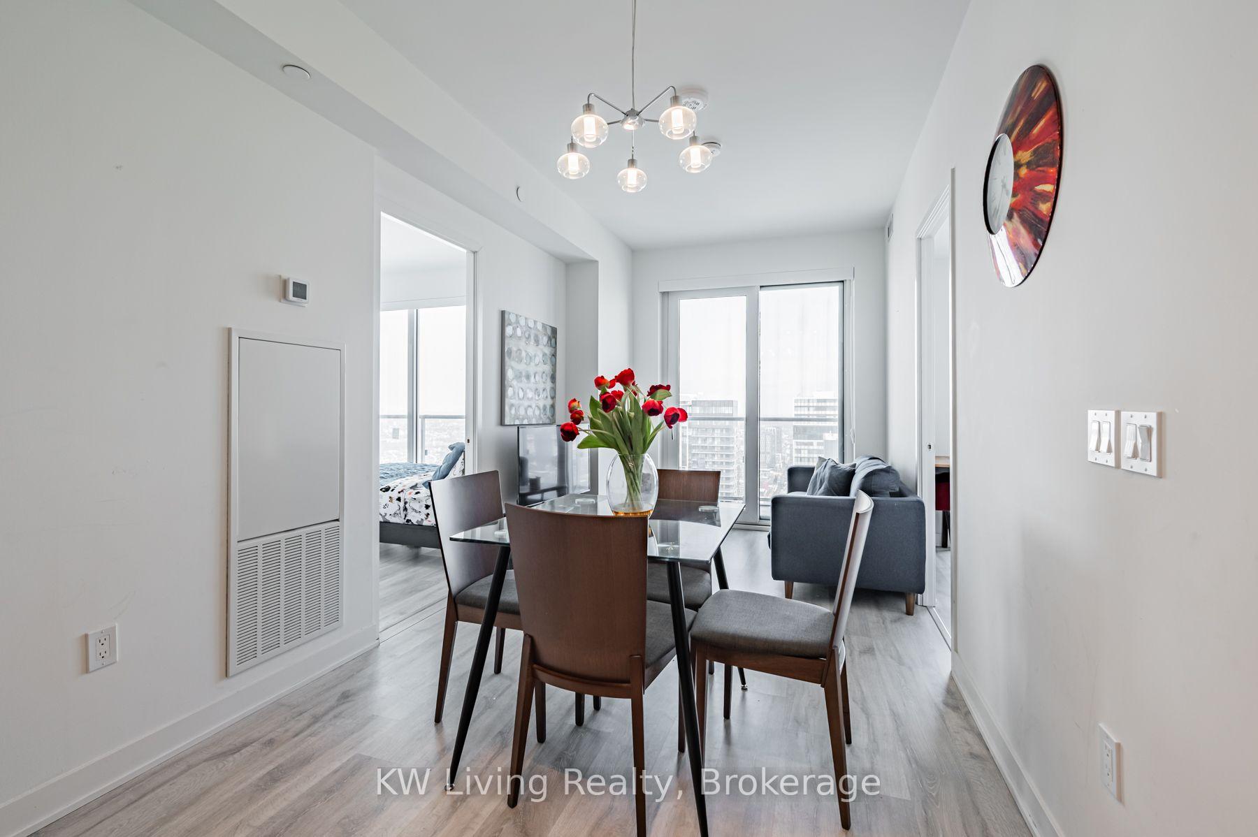 Front of Unit 5104, 100 Dalhousie Street