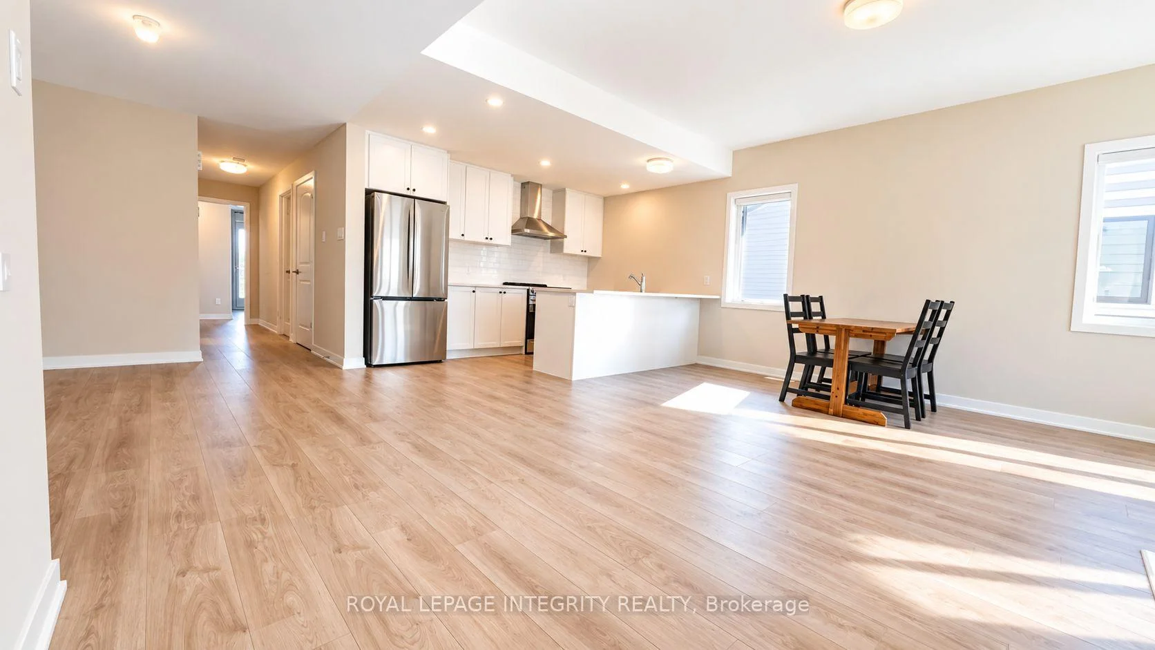 Photo 3 of 515 Celestine Private, Ottawa, Barrhaven - Heritage Park — HOMEH