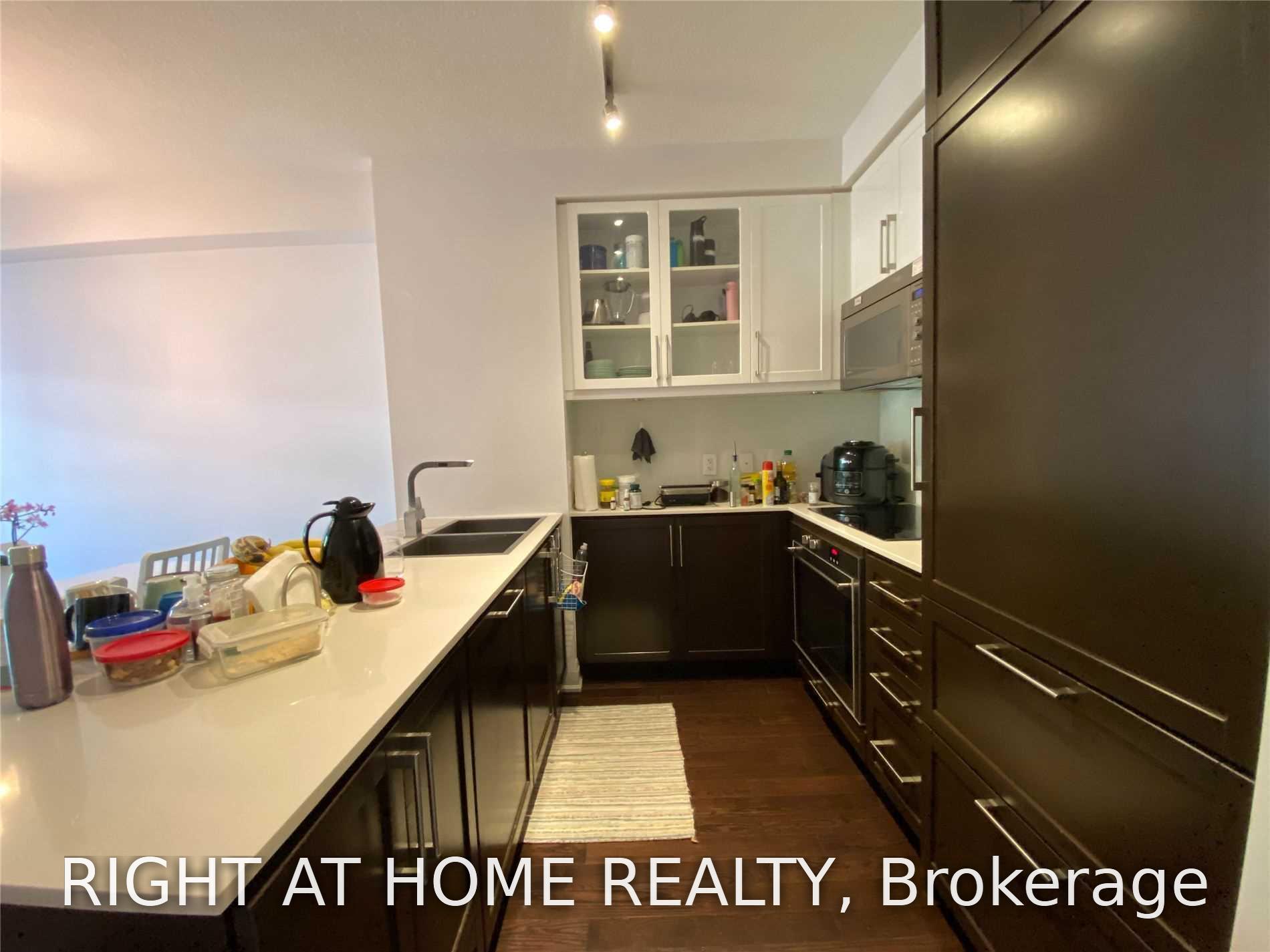 Photo 4 of Unit 224, 21 Clairtrell Road, North York, Willowdale East — HOMEH