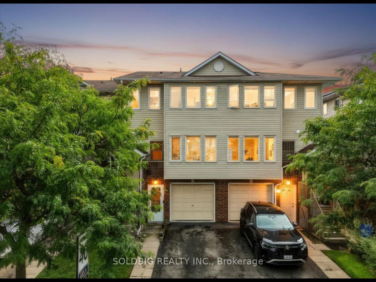 Photo of Unit 78, 78 Stewart MacLaren Road