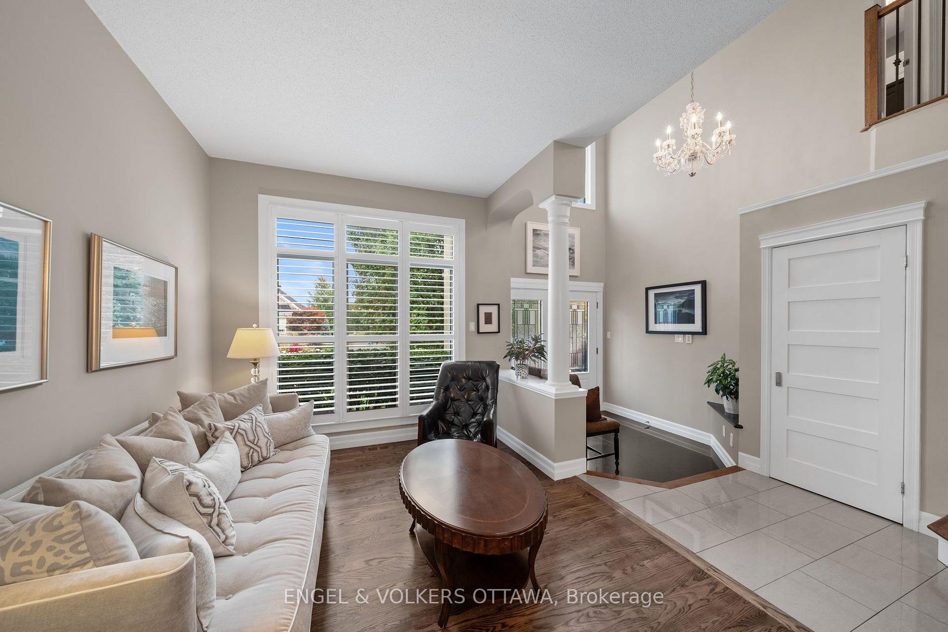 Photo 4 of 18 Pondhollow Way, Ottawa, Barrhaven - Stonebridge — HOMEH