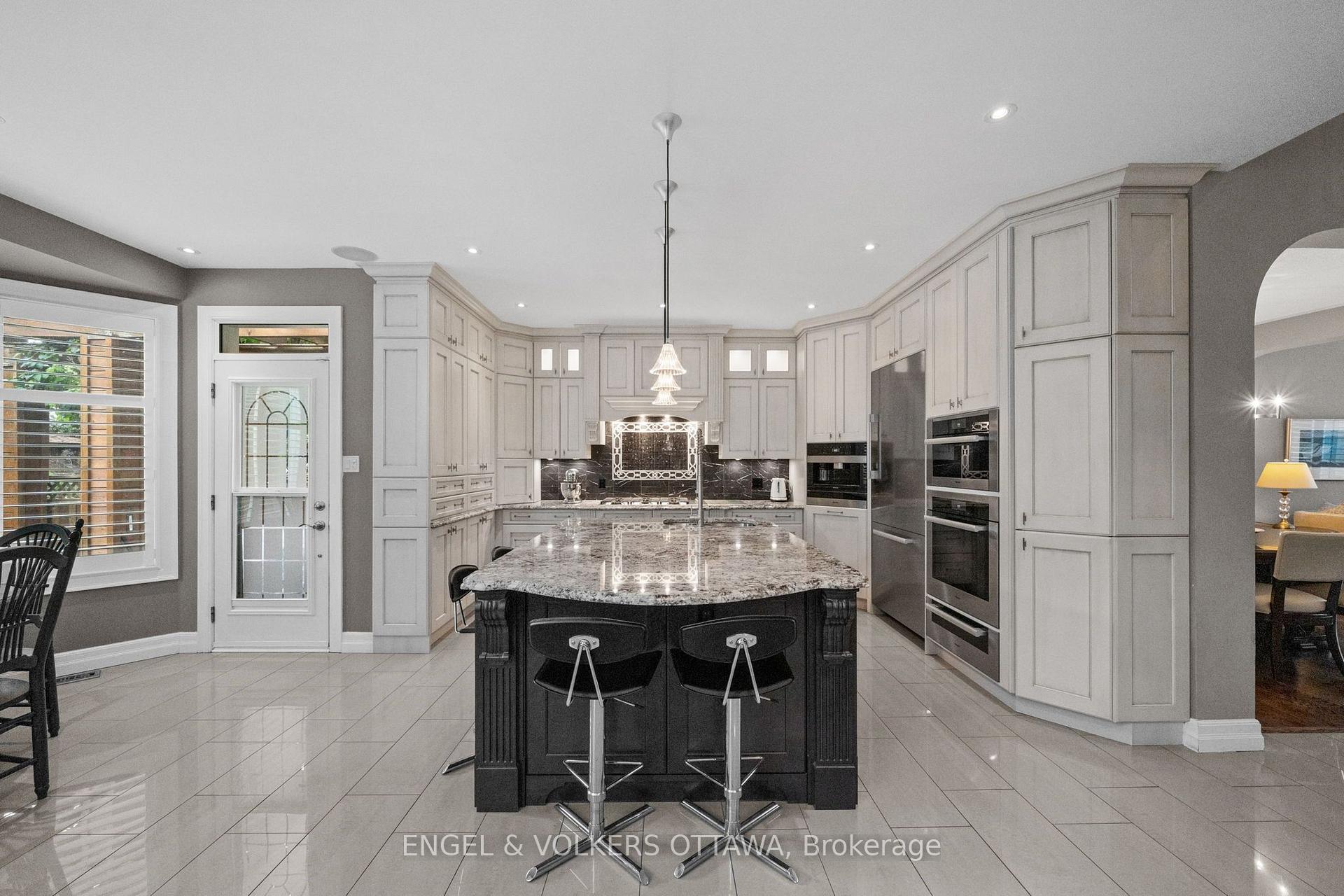 Photo 10 of 18 Pondhollow Way, Ottawa, Barrhaven - Stonebridge — HOMEH