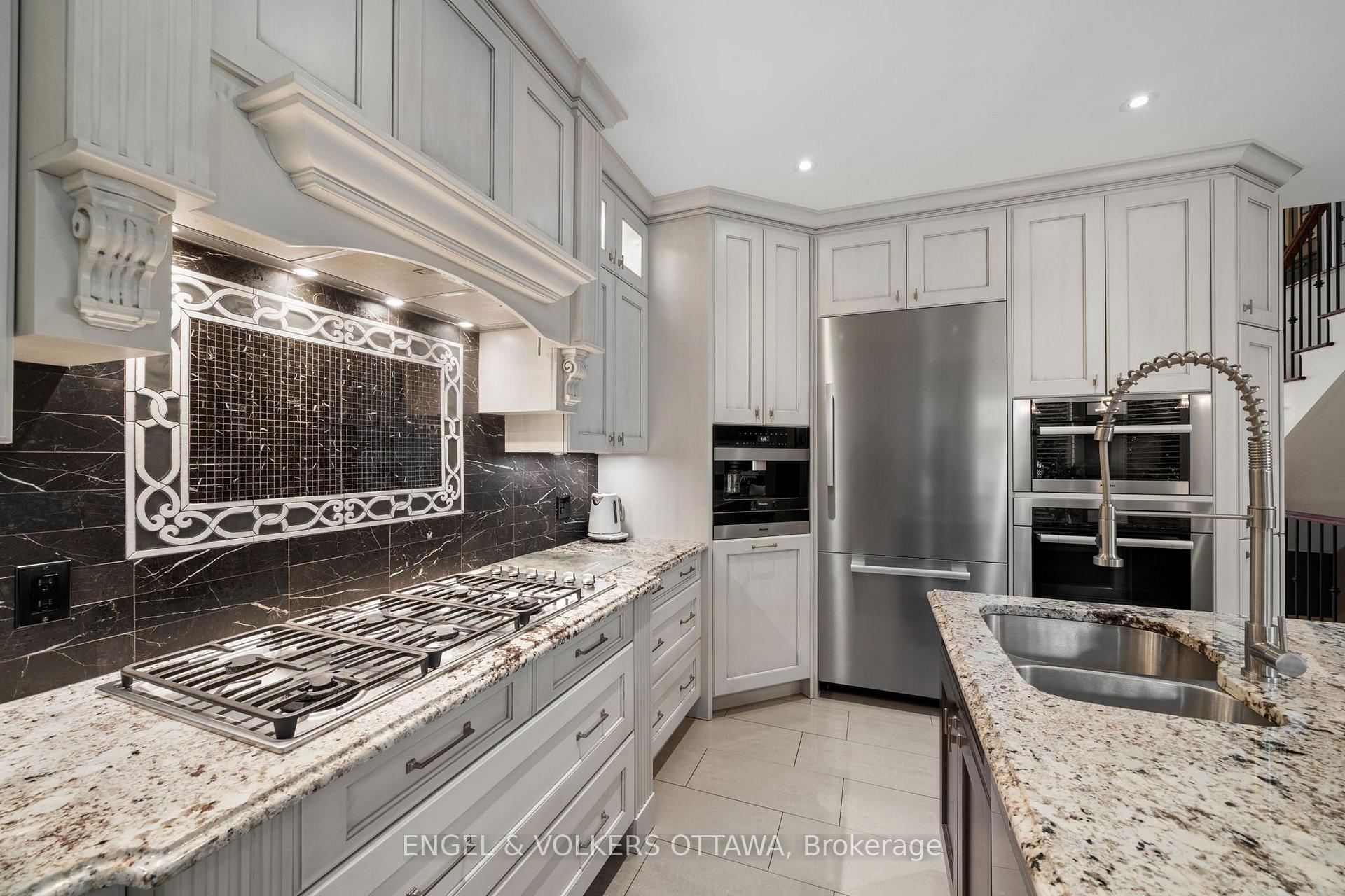 Photo 11 of 18 Pondhollow Way, Ottawa, Barrhaven - Stonebridge — HOMEH