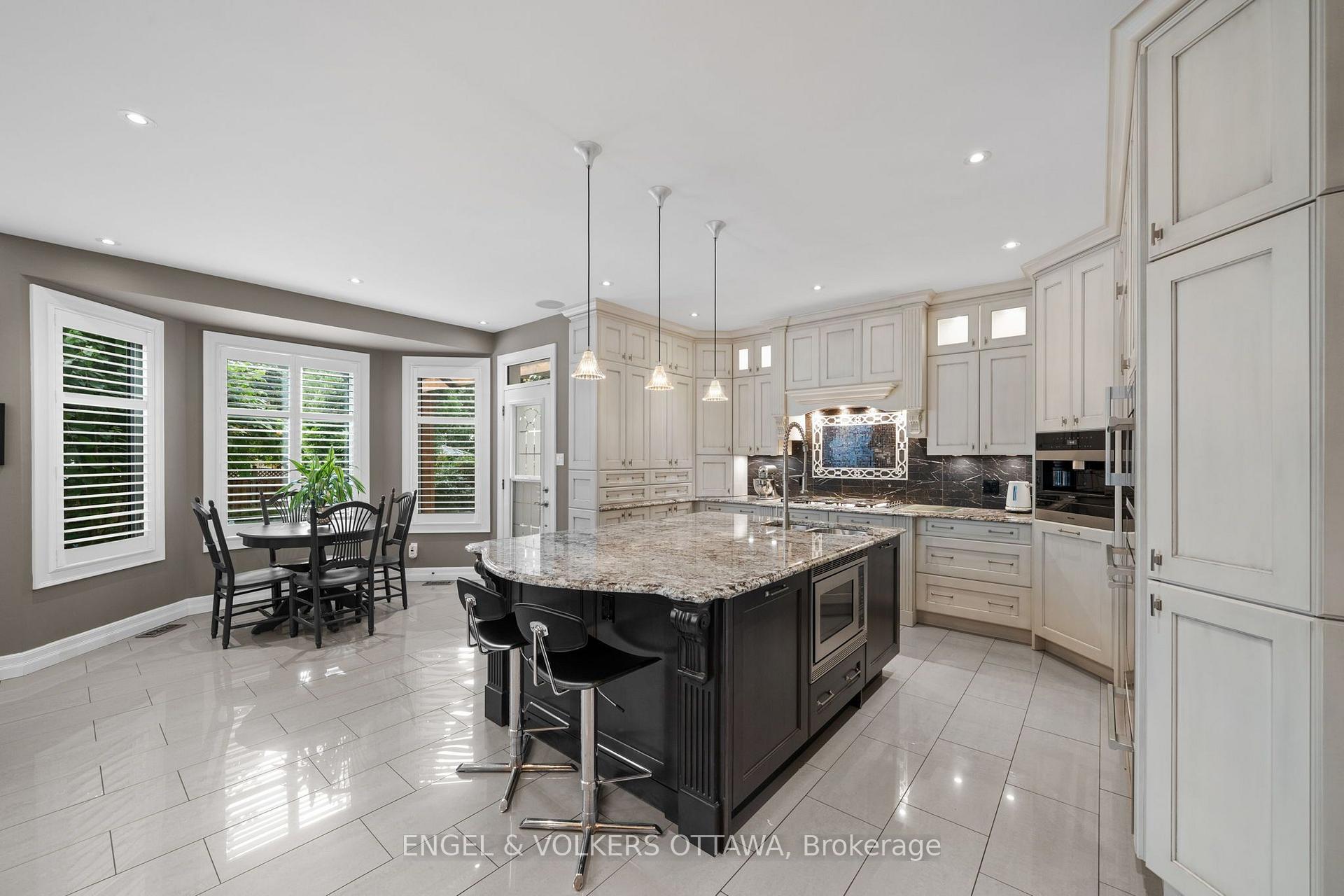 Photo 12 of 18 Pondhollow Way, Ottawa, Barrhaven - Stonebridge — HOMEH