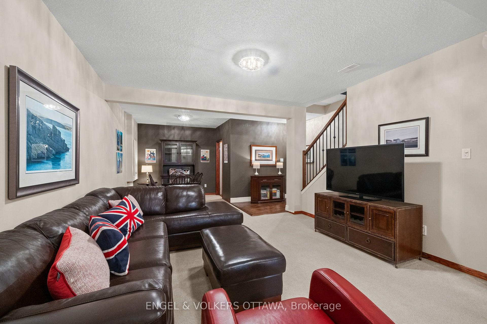 Photo 33 of 18 Pondhollow Way, Ottawa, Barrhaven - Stonebridge — HOMEH