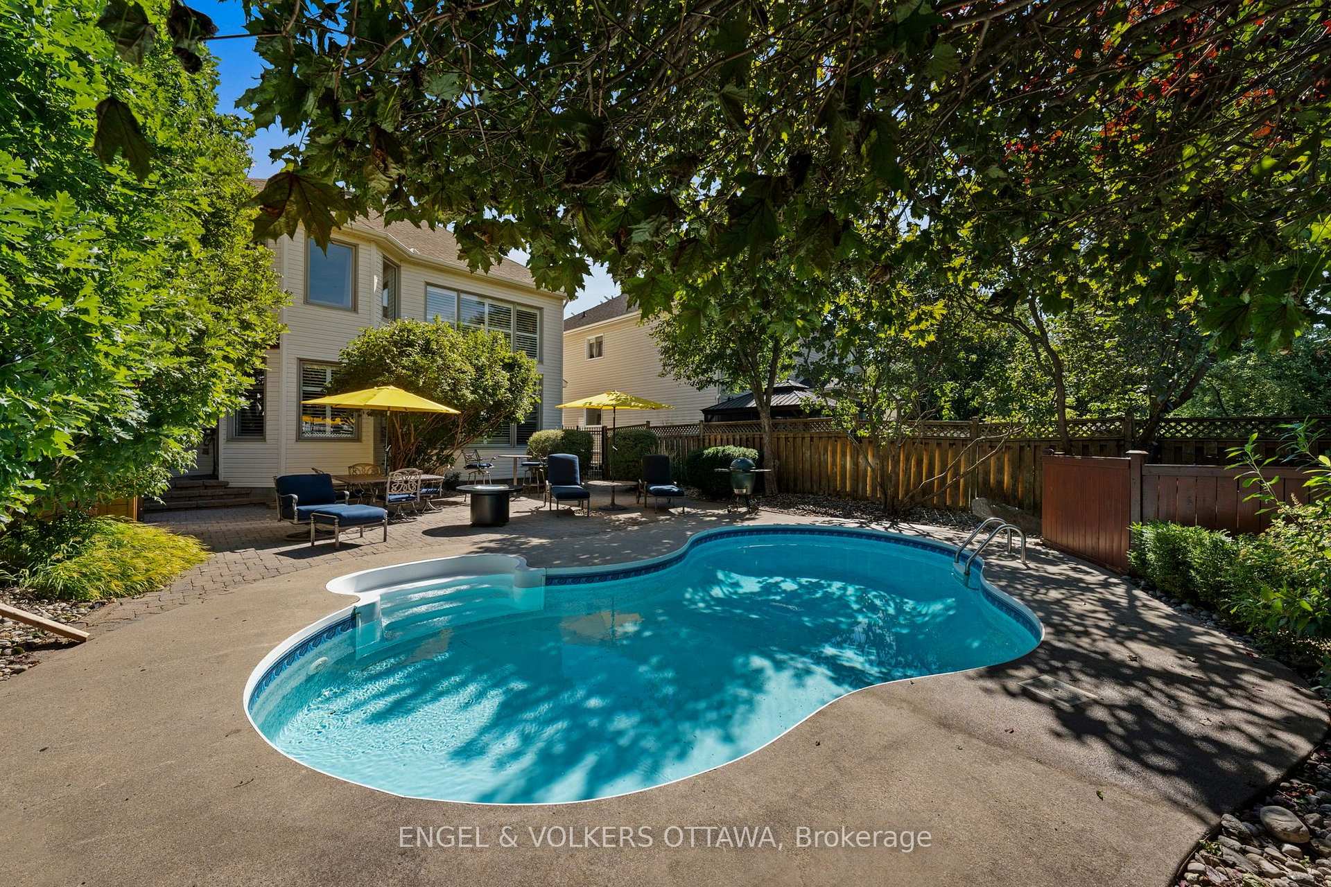 Photo 38 of 18 Pondhollow Way, Ottawa, Barrhaven - Stonebridge — HOMEH