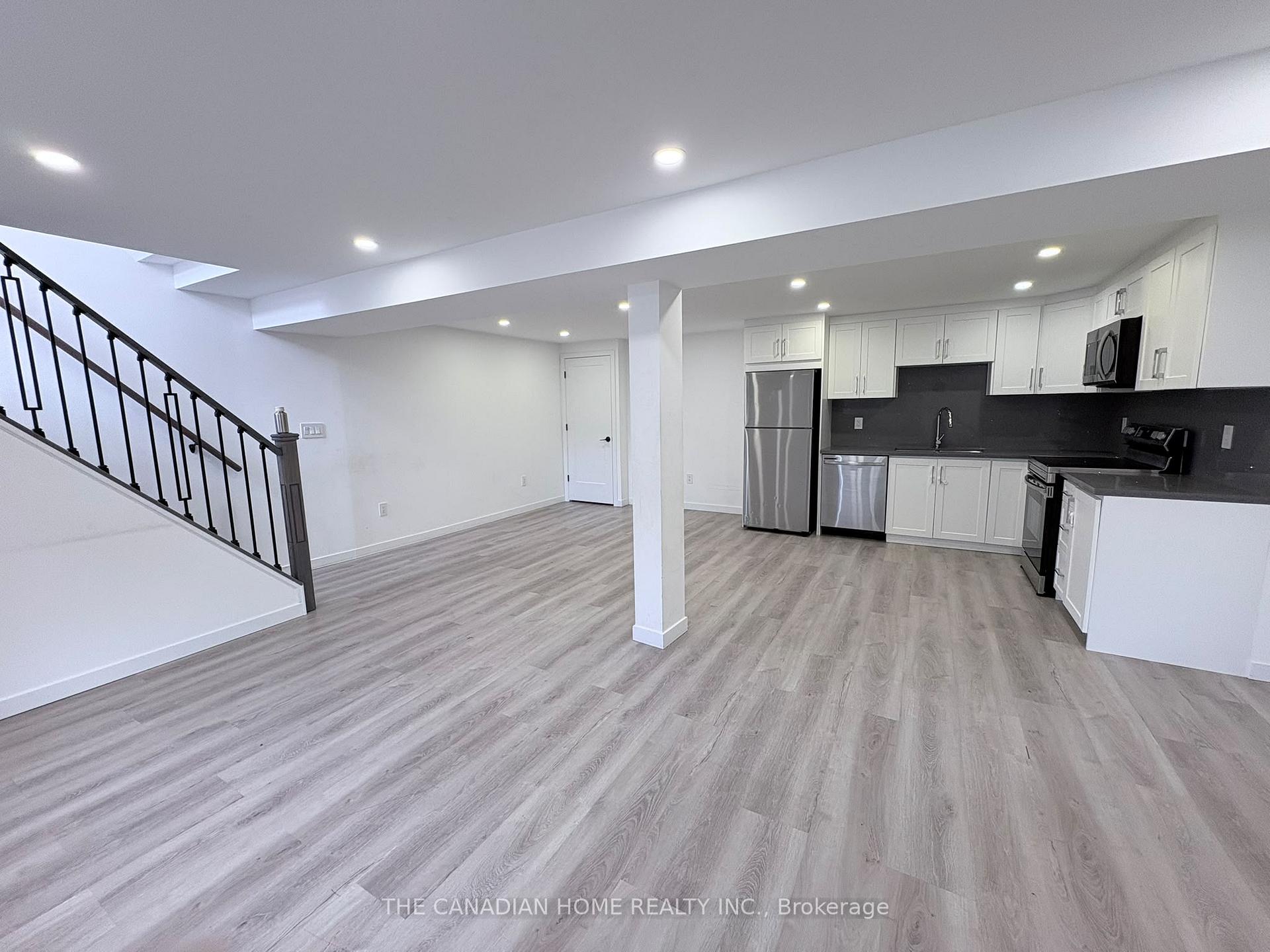 Photo 3 of Unit 2, 63 Champlain Avenue, Hamilton, Greenford — HOMEH