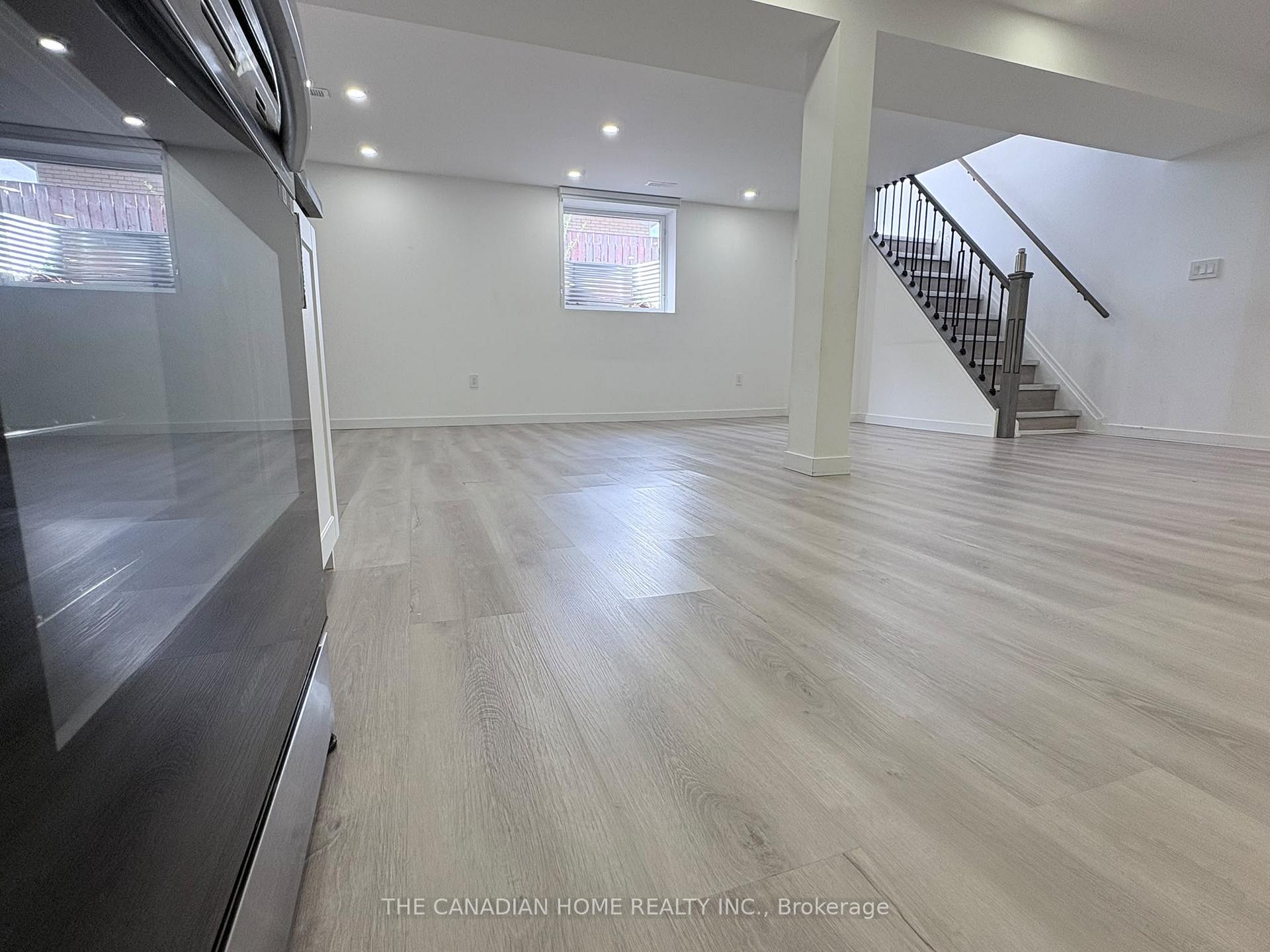 Photo 4 of Unit 2, 63 Champlain Avenue, Hamilton, Greenford — HOMEH