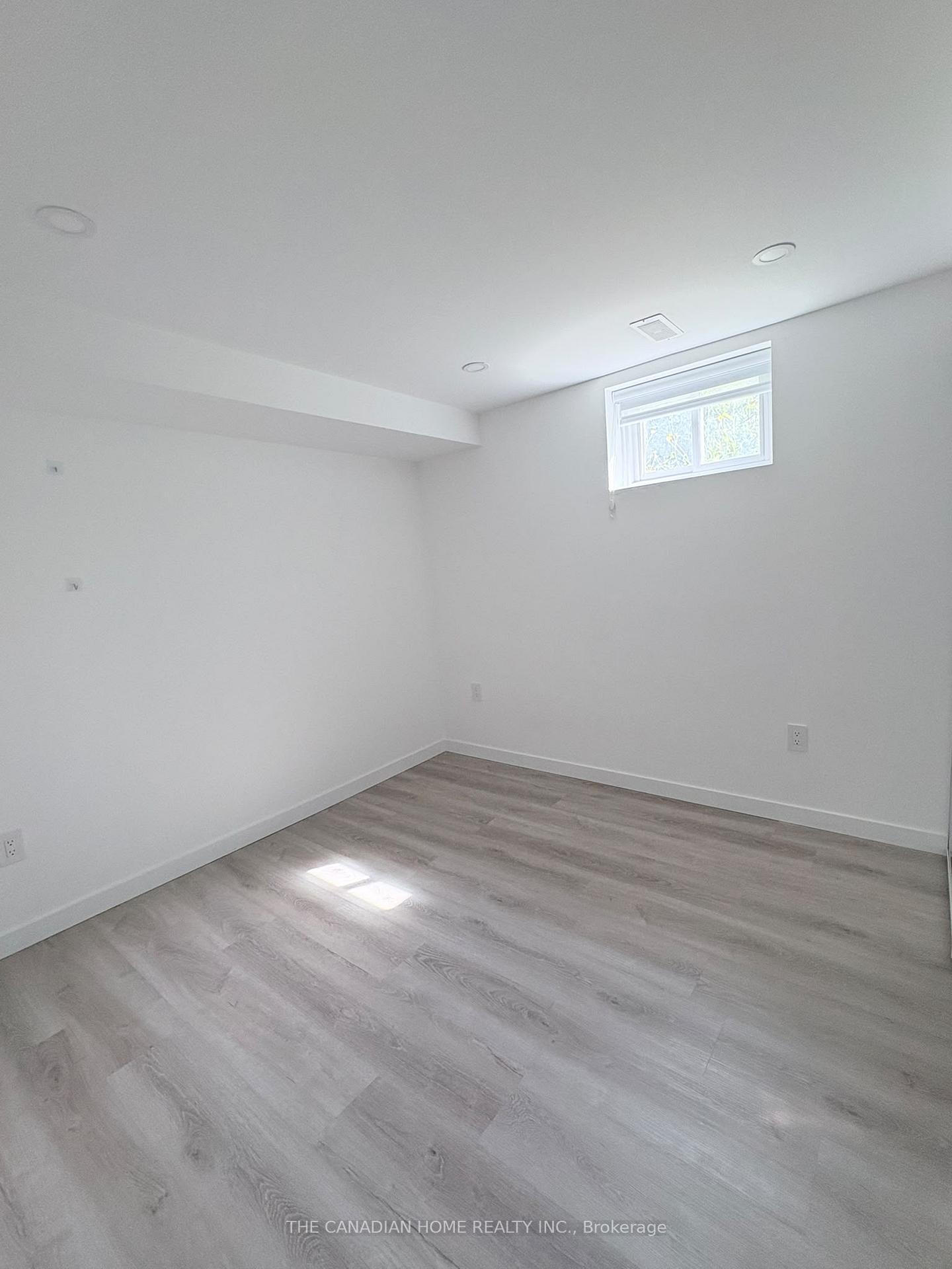 Photo 5 of Unit 2, 63 Champlain Avenue, Hamilton, Greenford — HOMEH