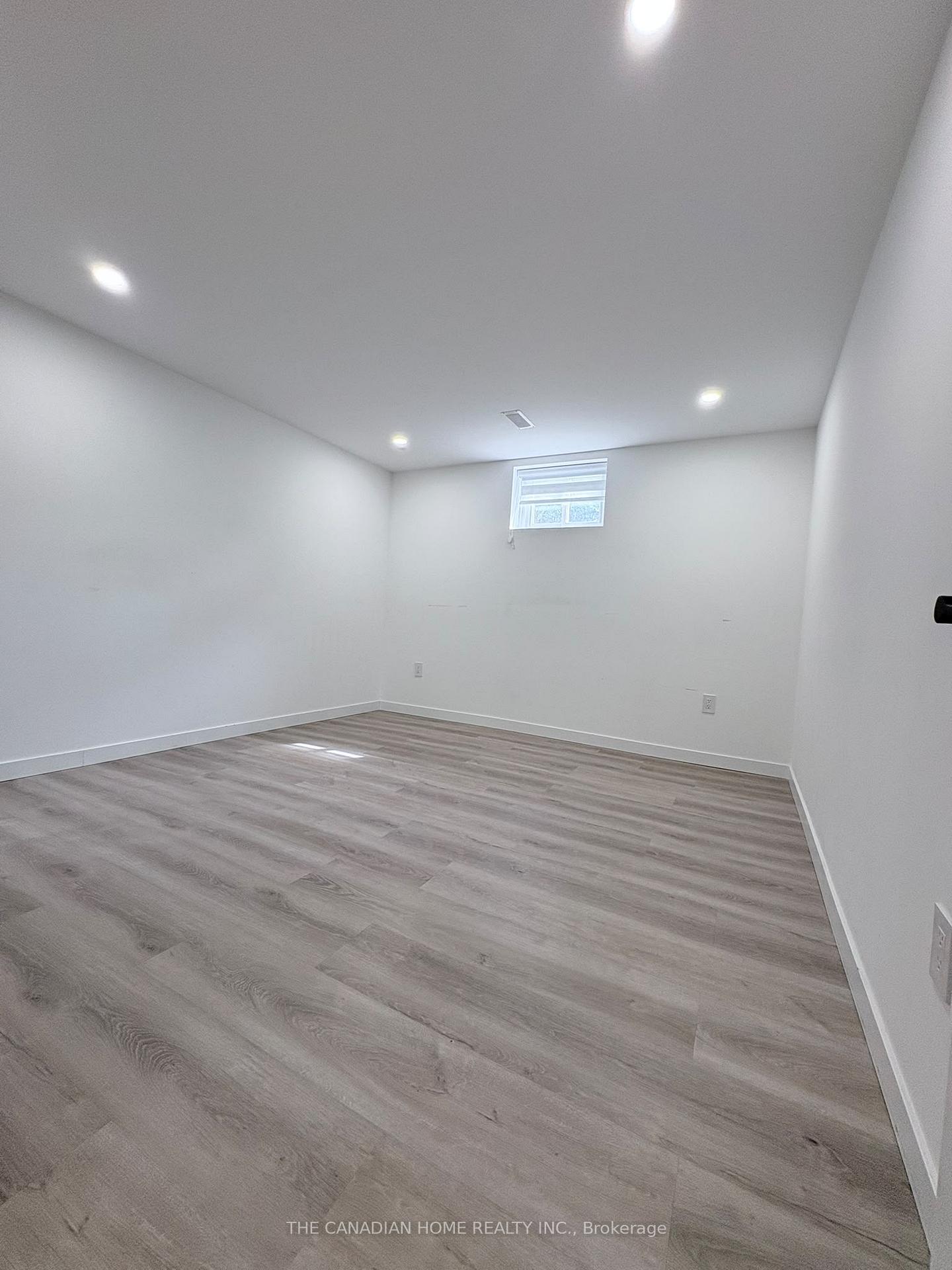 Photo 6 of Unit 2, 63 Champlain Avenue, Hamilton, Greenford — HOMEH