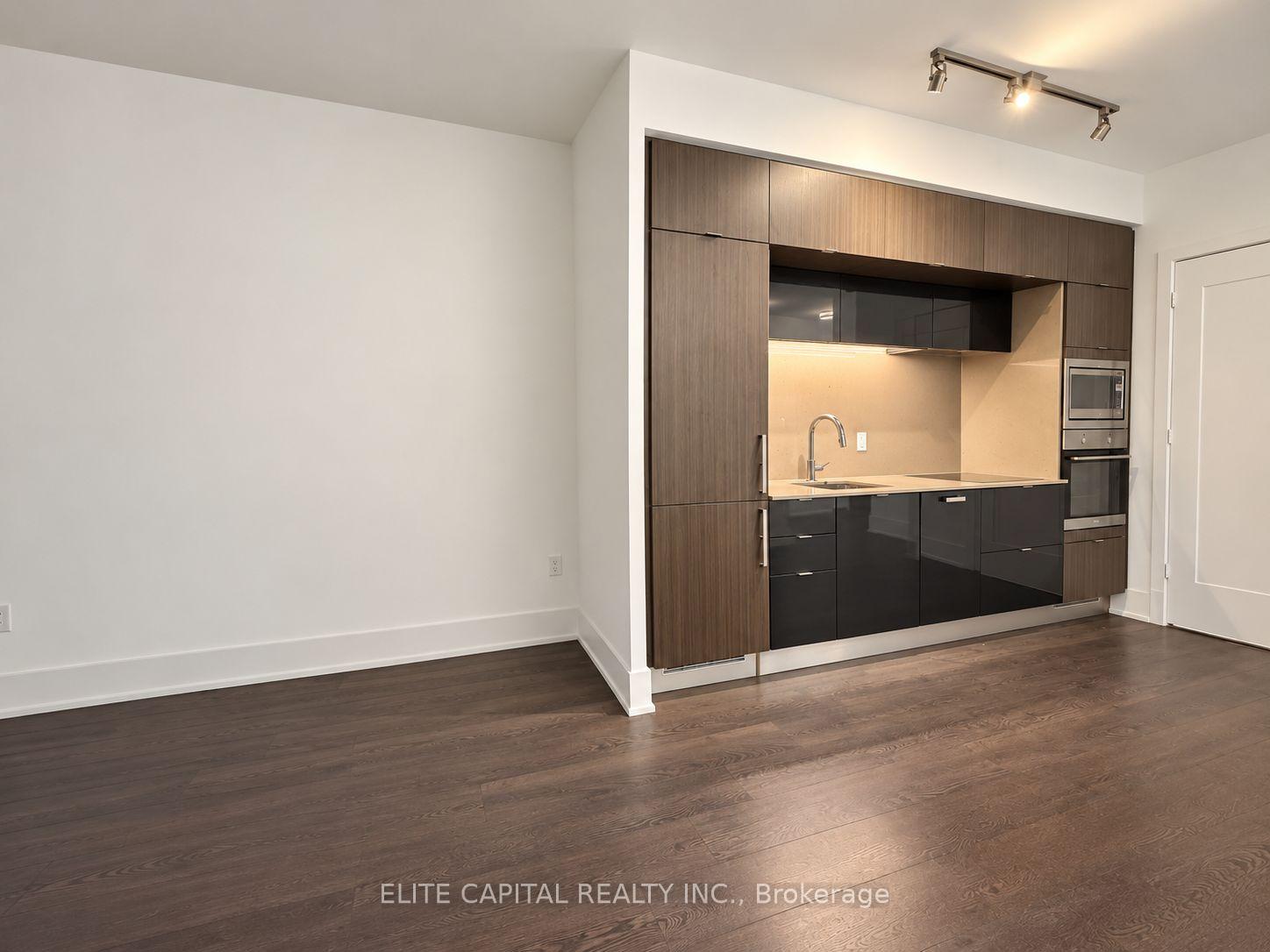 Photo 4 of Unit 3813, 10 York Street, Toronto, Waterfront Communities — HOMEH