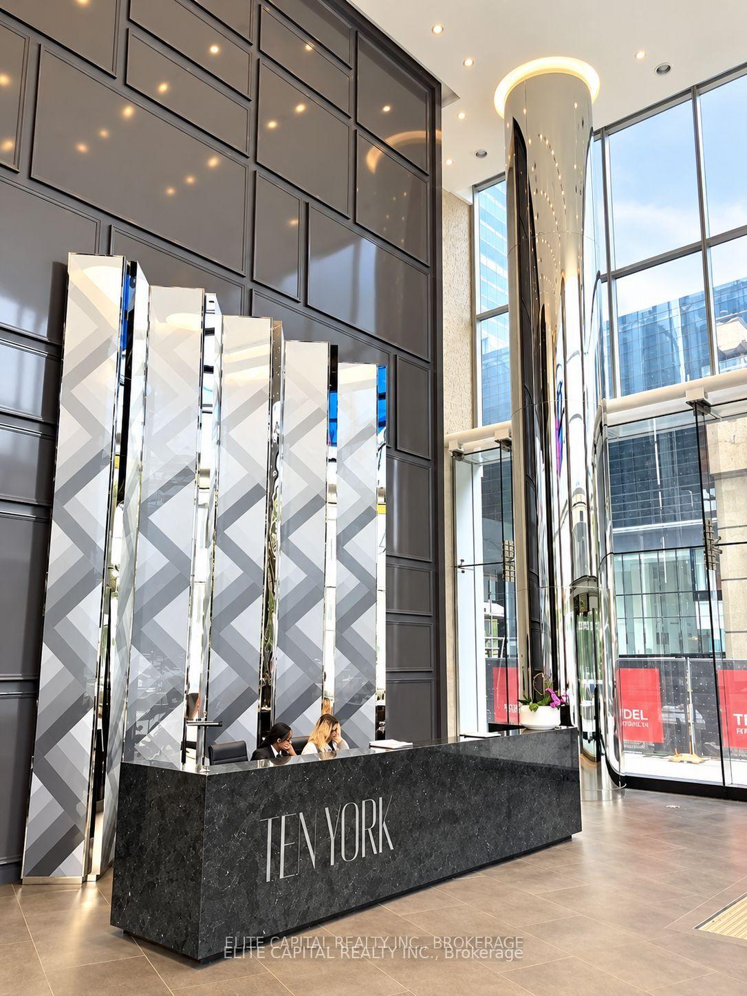 Photo 11 of Unit 3813, 10 York Street, Toronto, Waterfront Communities — HOMEH