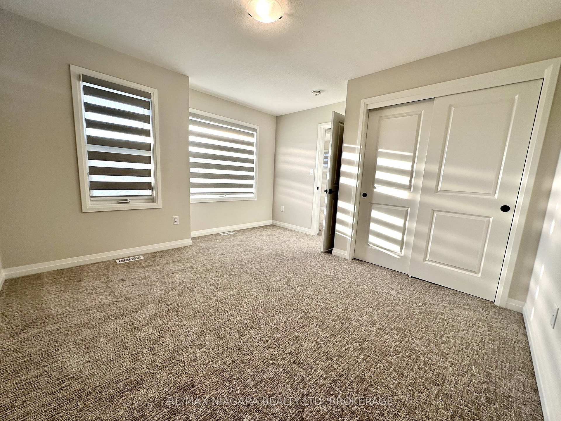 Photo 11 of 49 Saffron Way, Pelham, Fonthill — HOMEH
